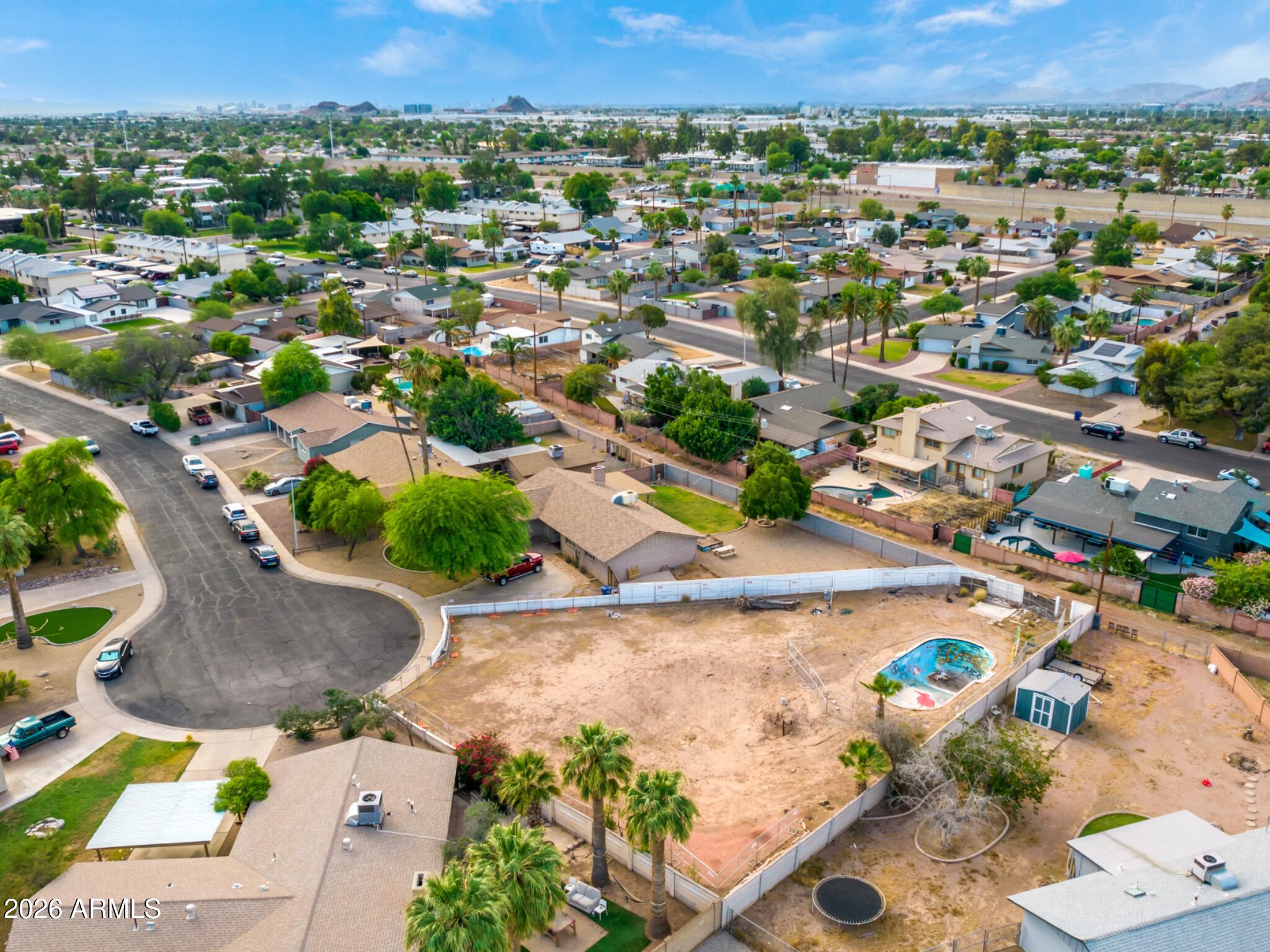 Tempe Gardens 3 - Land