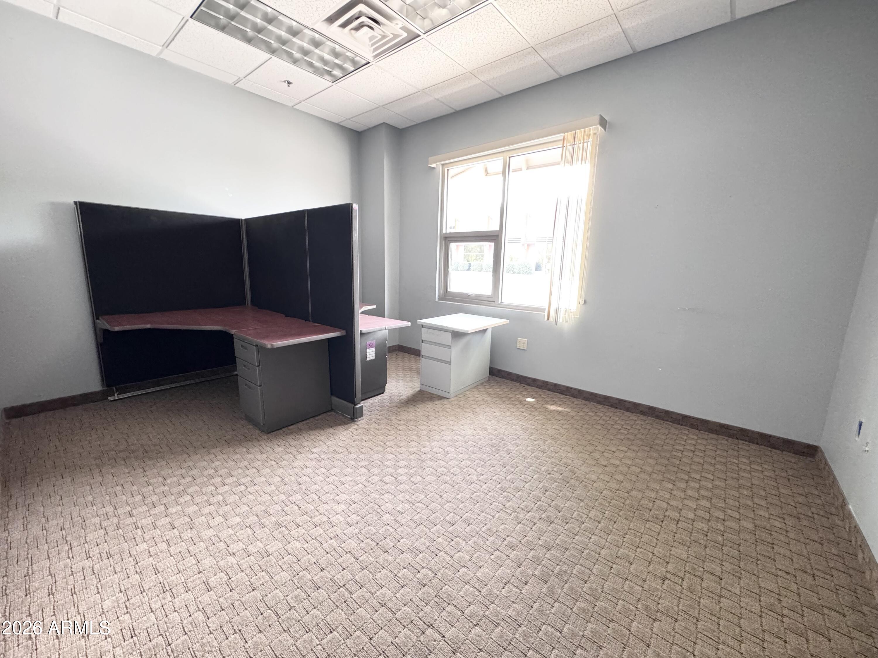 BELL PROFESSIONAL CENTER CONDOMINIUM 1ST AMD - Commercial Lease