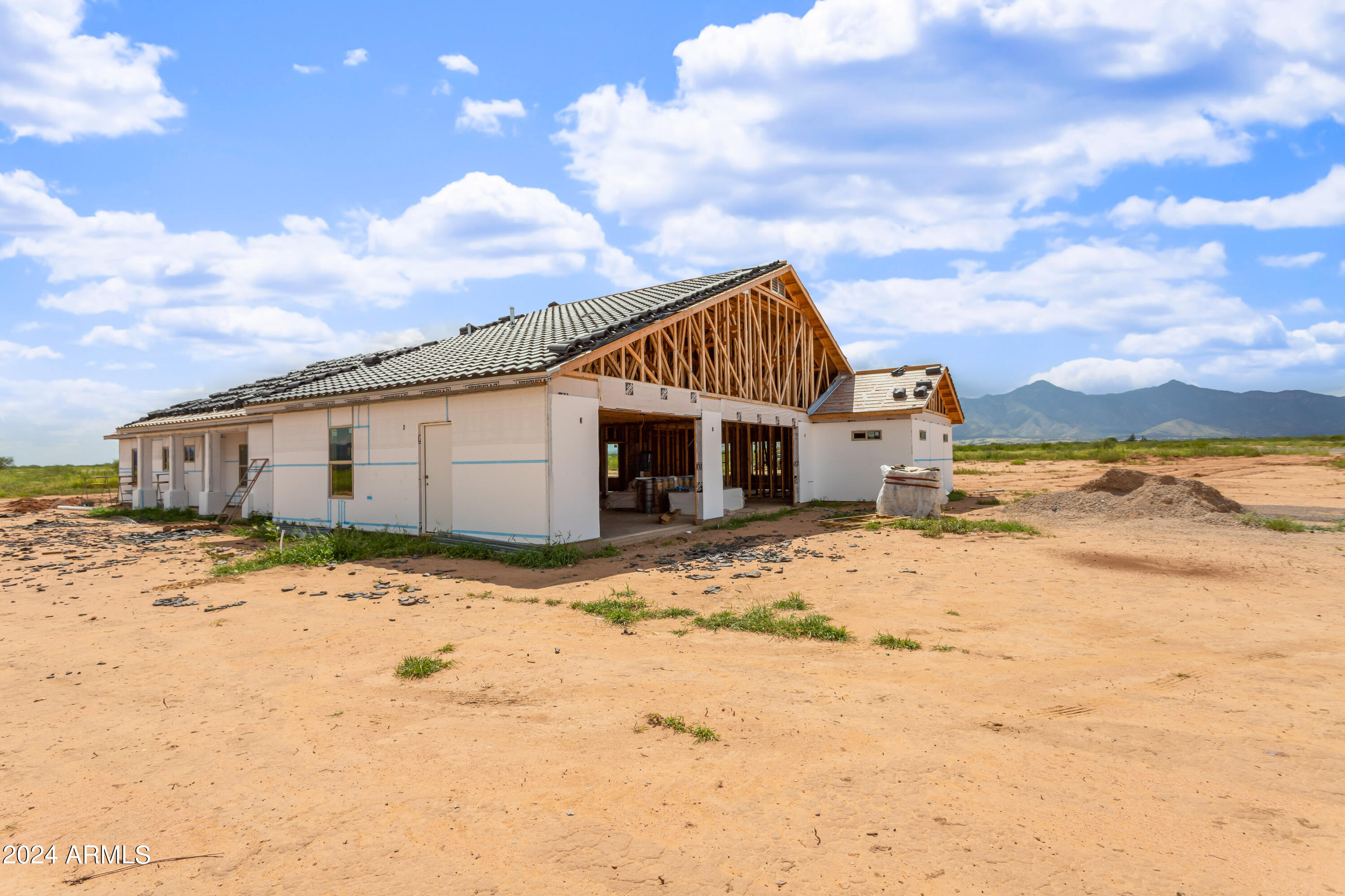 RANCHO ARIZONA - Residential