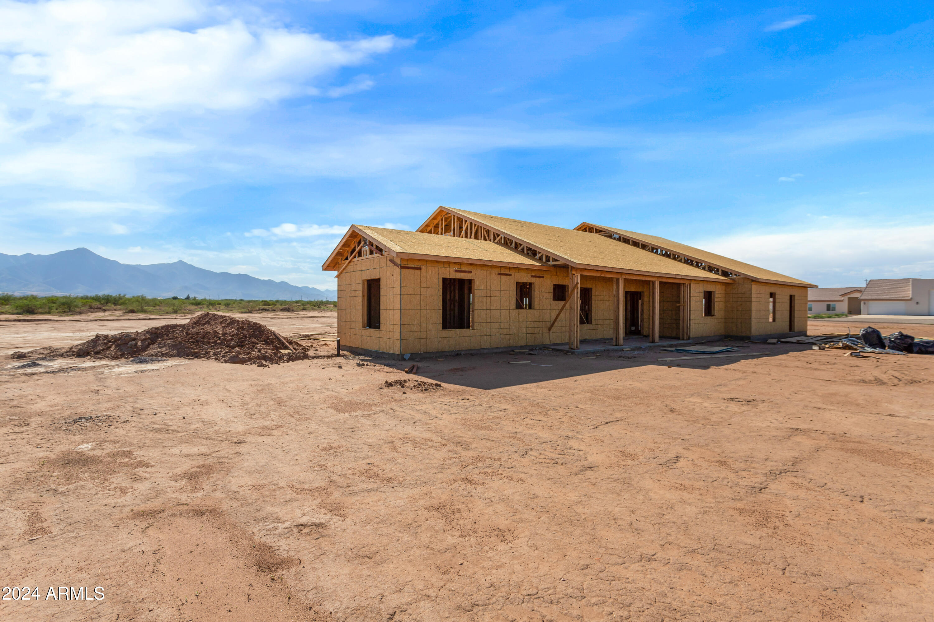 RANCHO ARIZONA - Residential