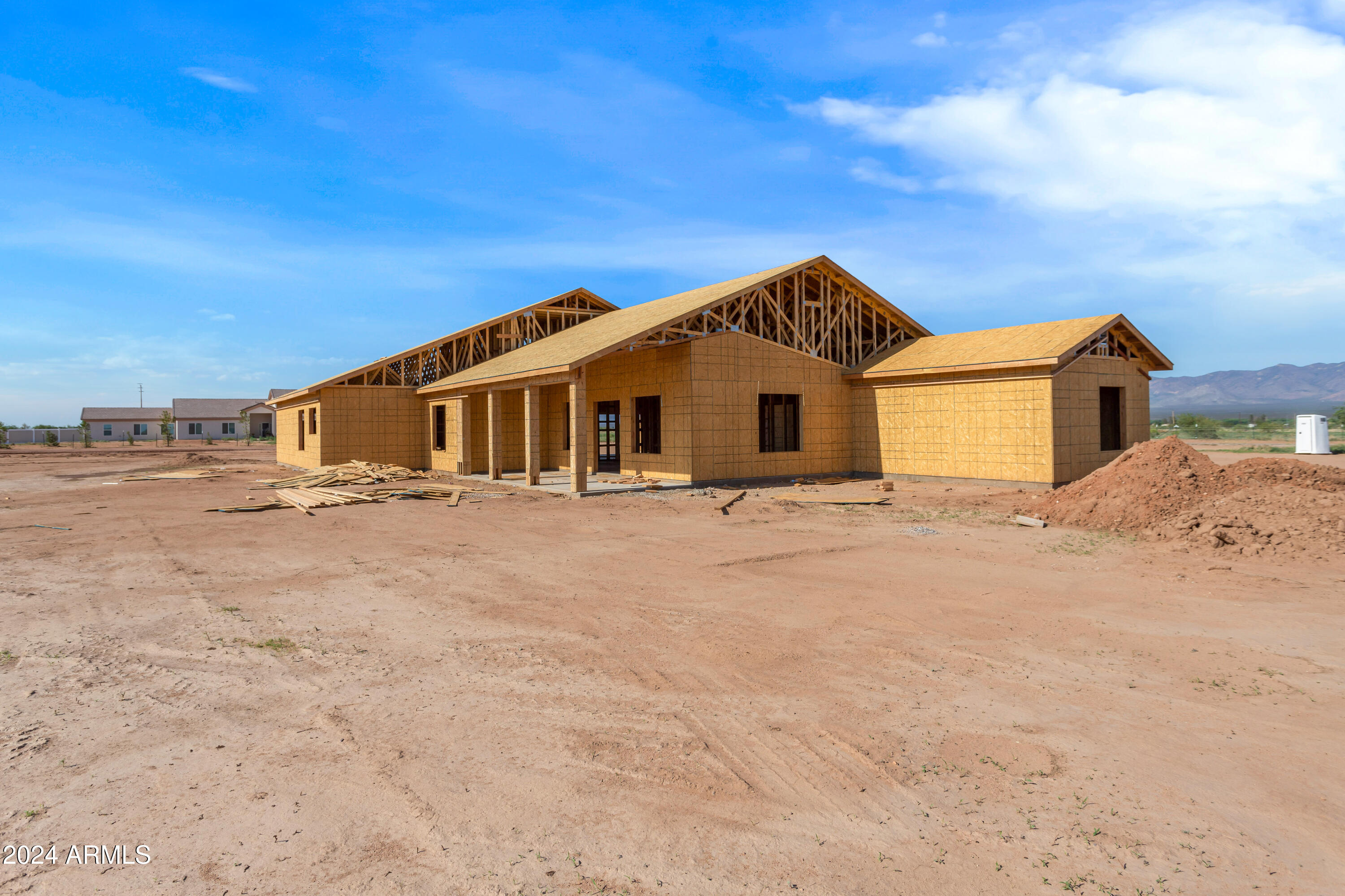 RANCHO ARIZONA - Residential