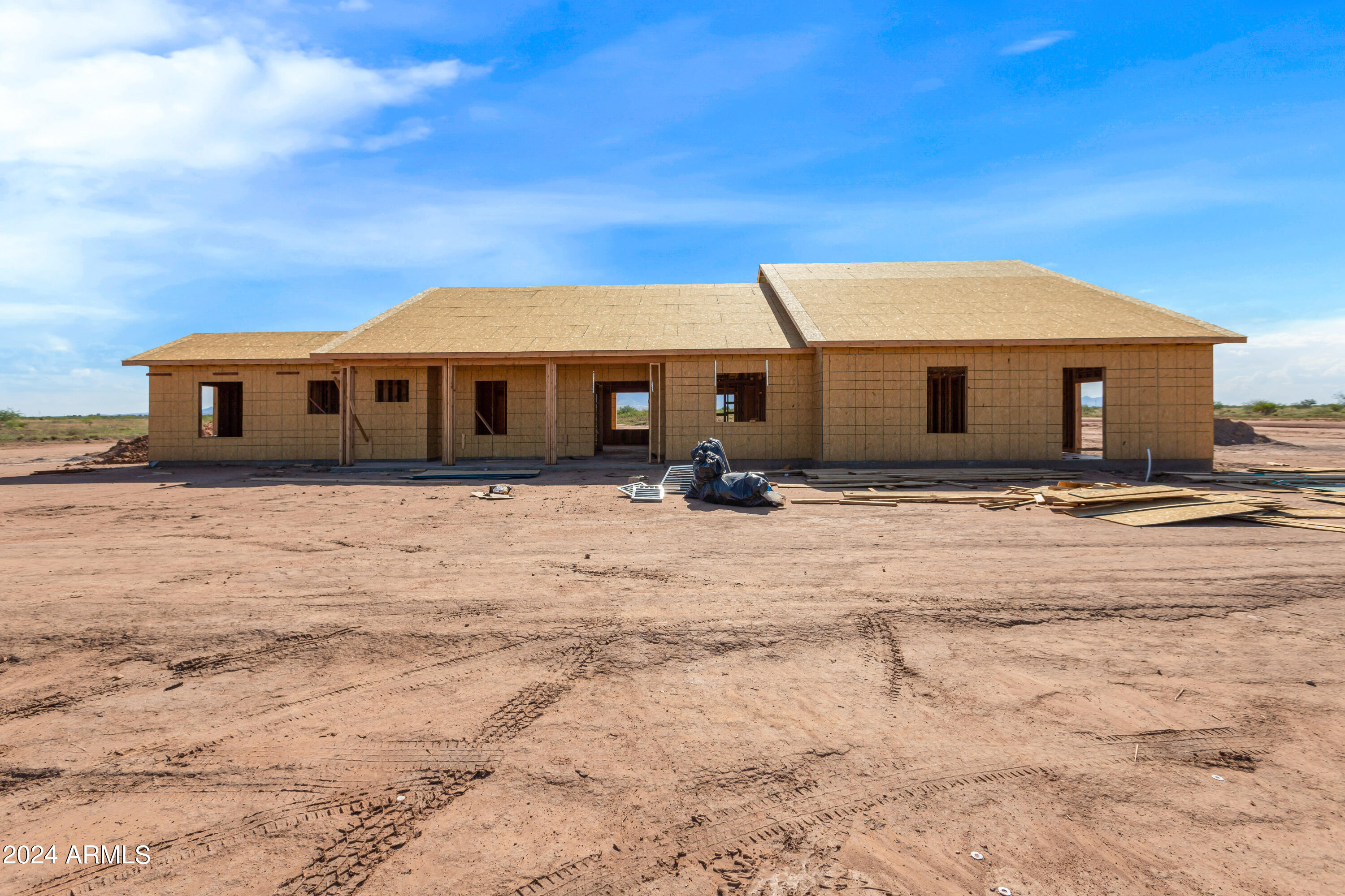 RANCHO ARIZONA - Residential