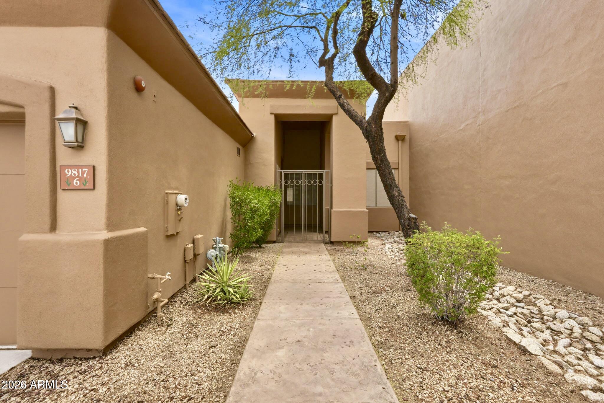 LA LOMA 4 AT EAGLE MOUNTAIN CONDOMINIUMS - Residential