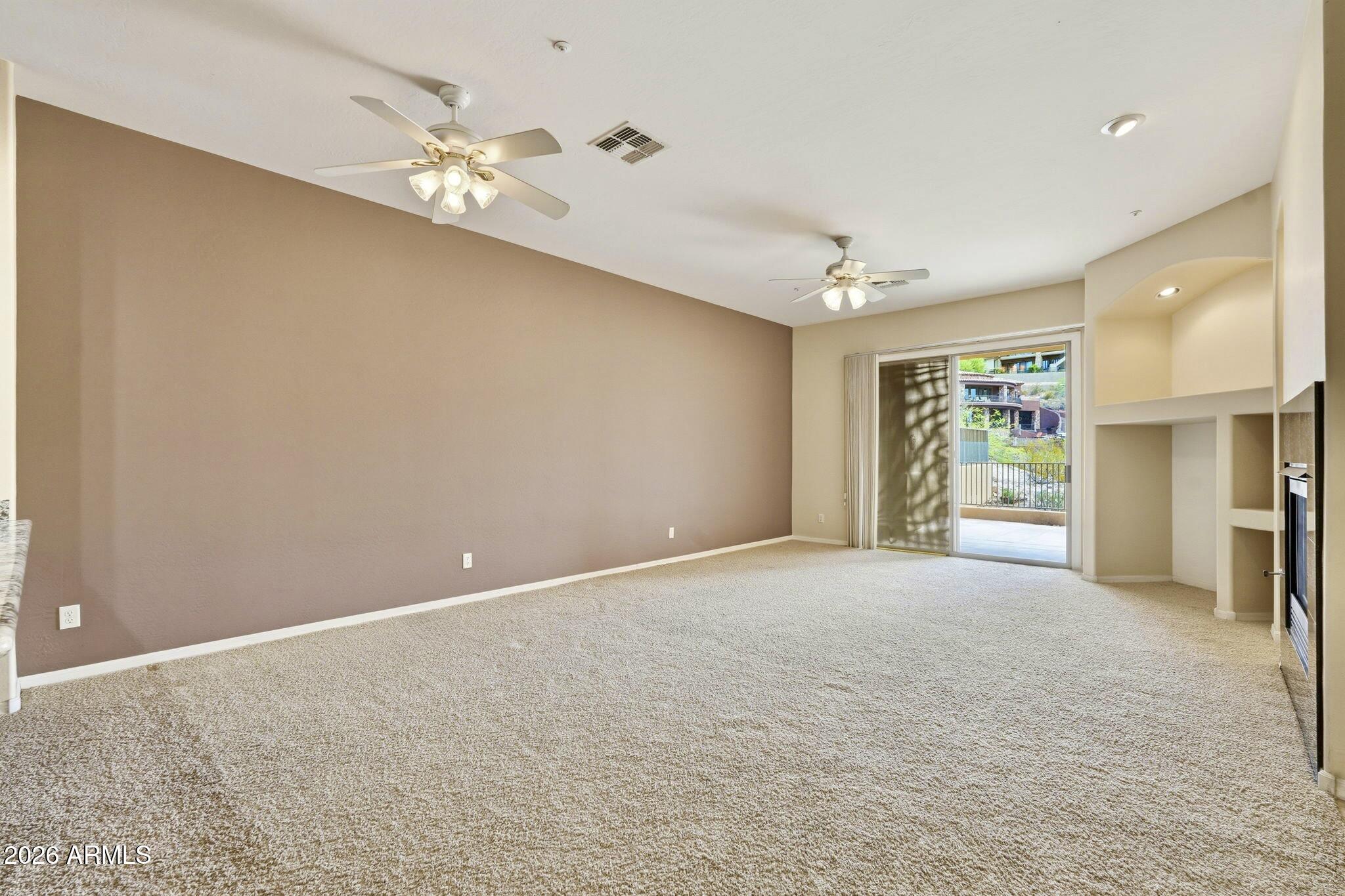 LA LOMA 4 AT EAGLE MOUNTAIN CONDOMINIUMS - Residential