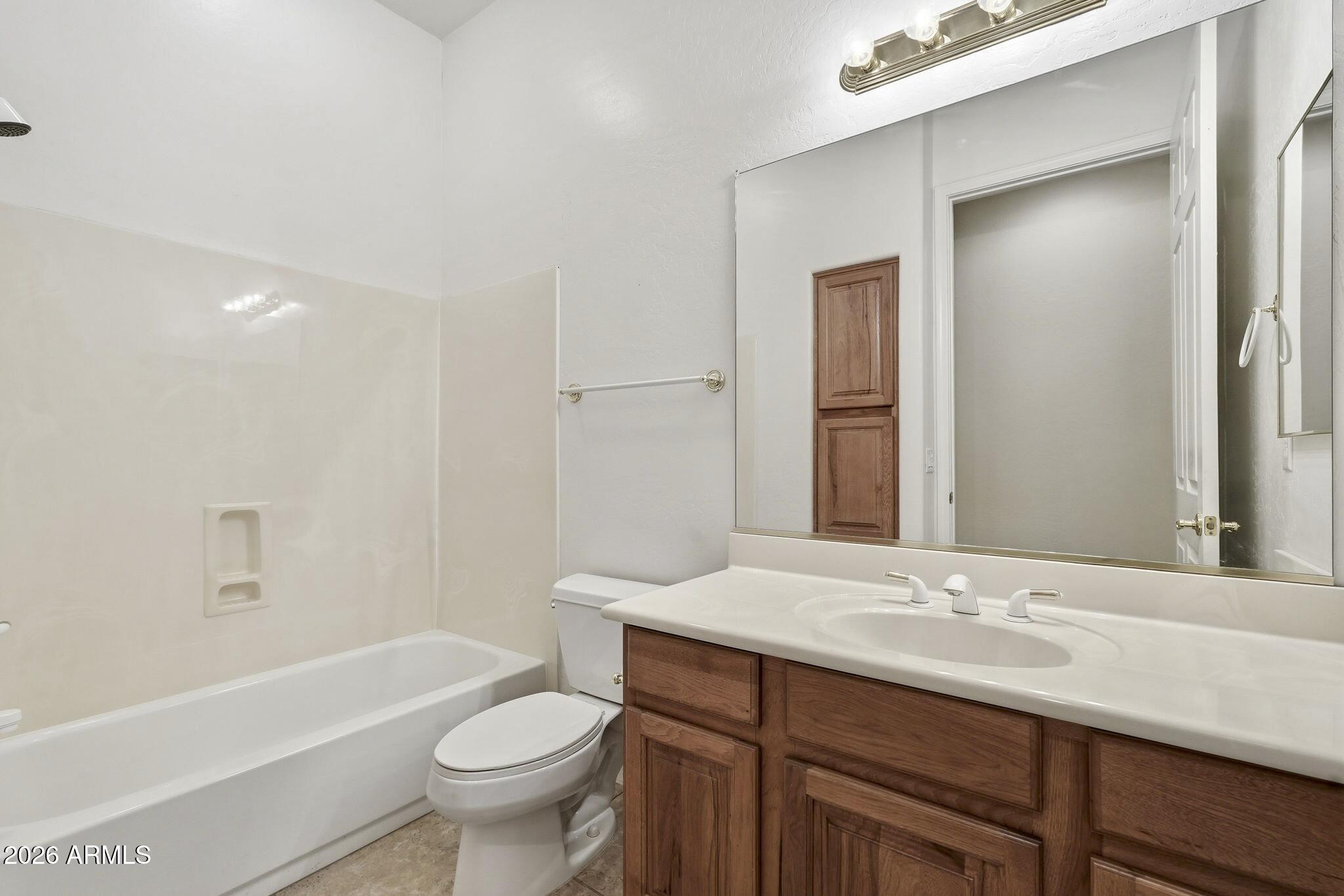 LA LOMA 4 AT EAGLE MOUNTAIN CONDOMINIUMS - Residential