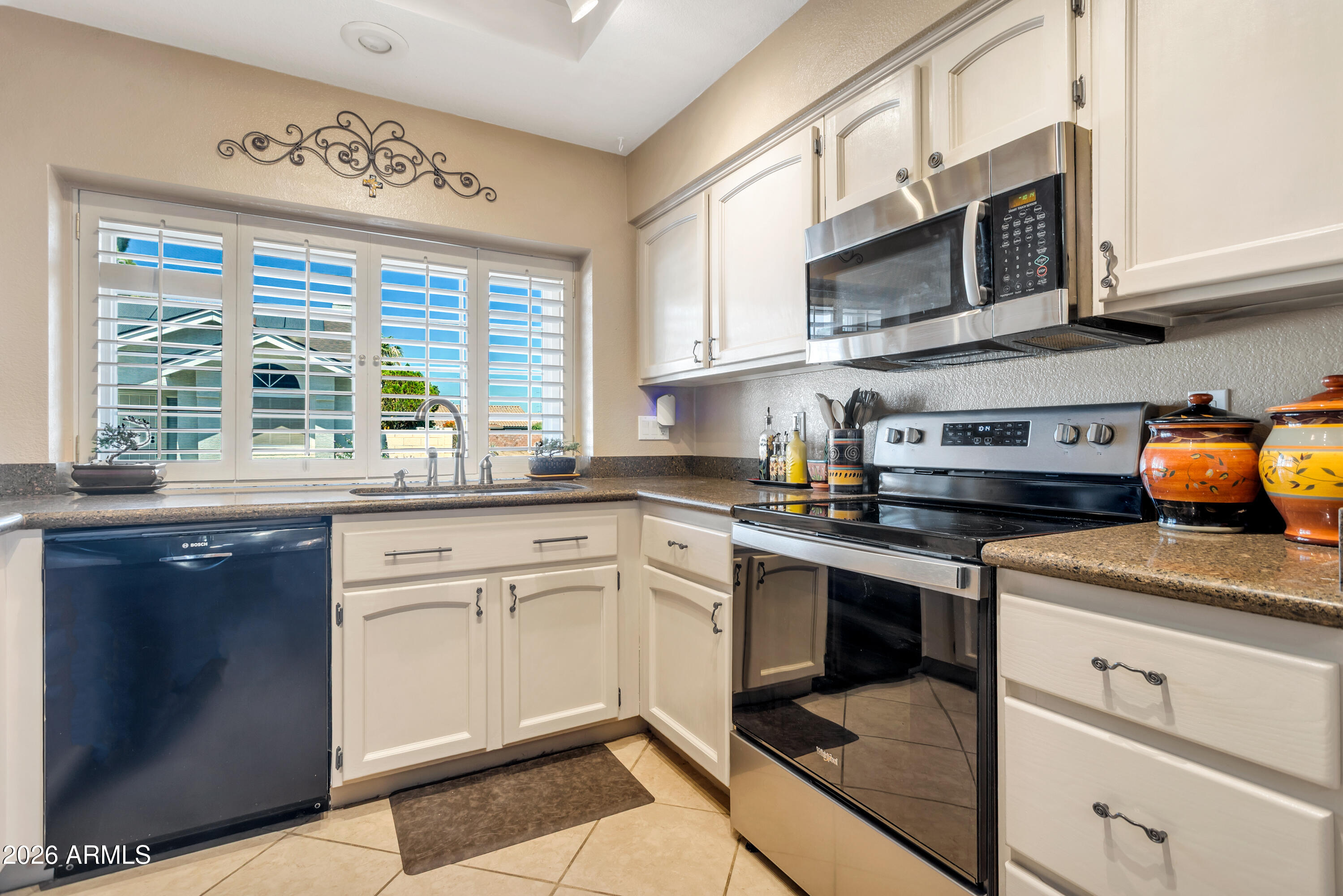GOLDEN KEYS NORTH LOT 1-70 TR A-J - Residential