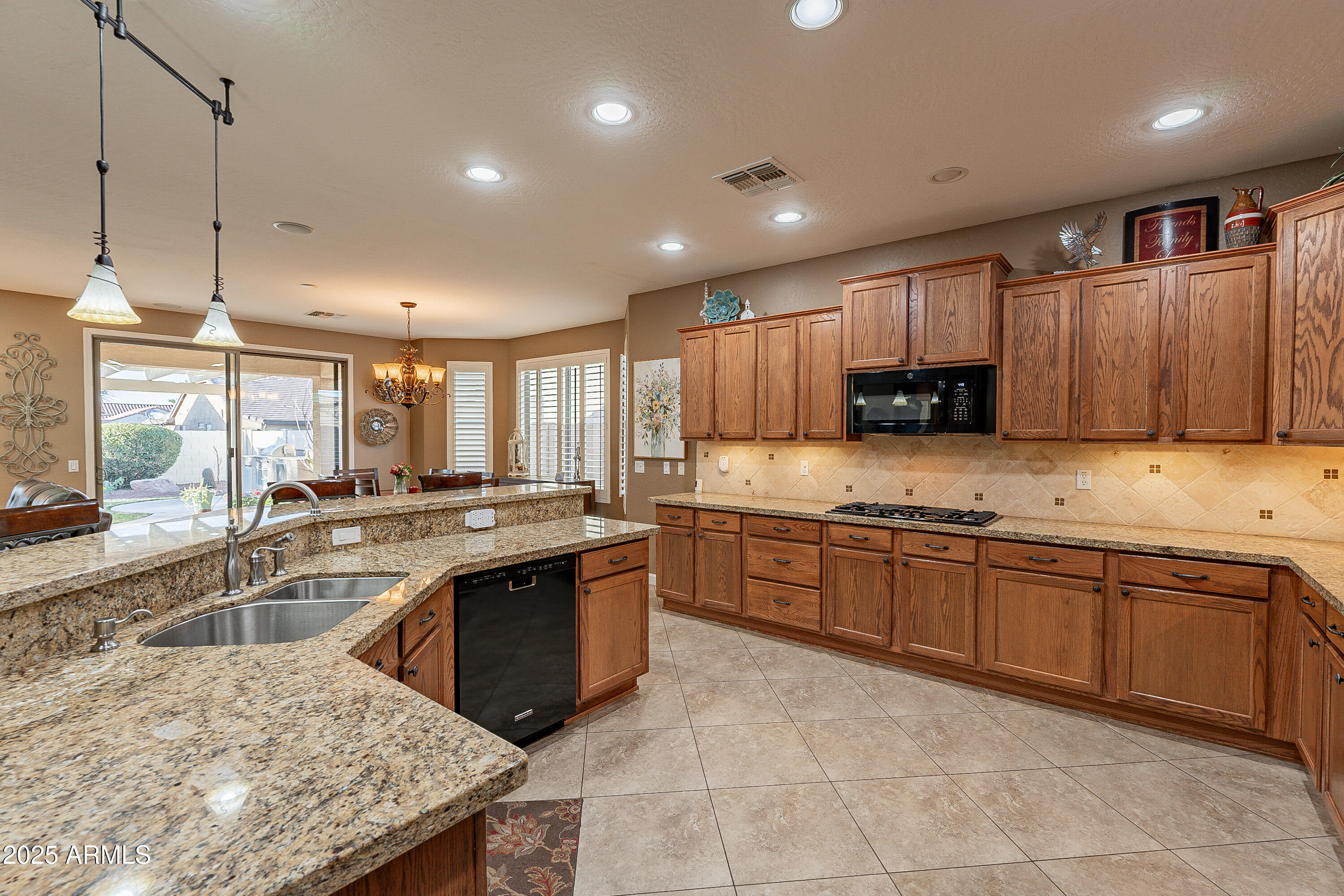 ROBSON RANCH - Residential