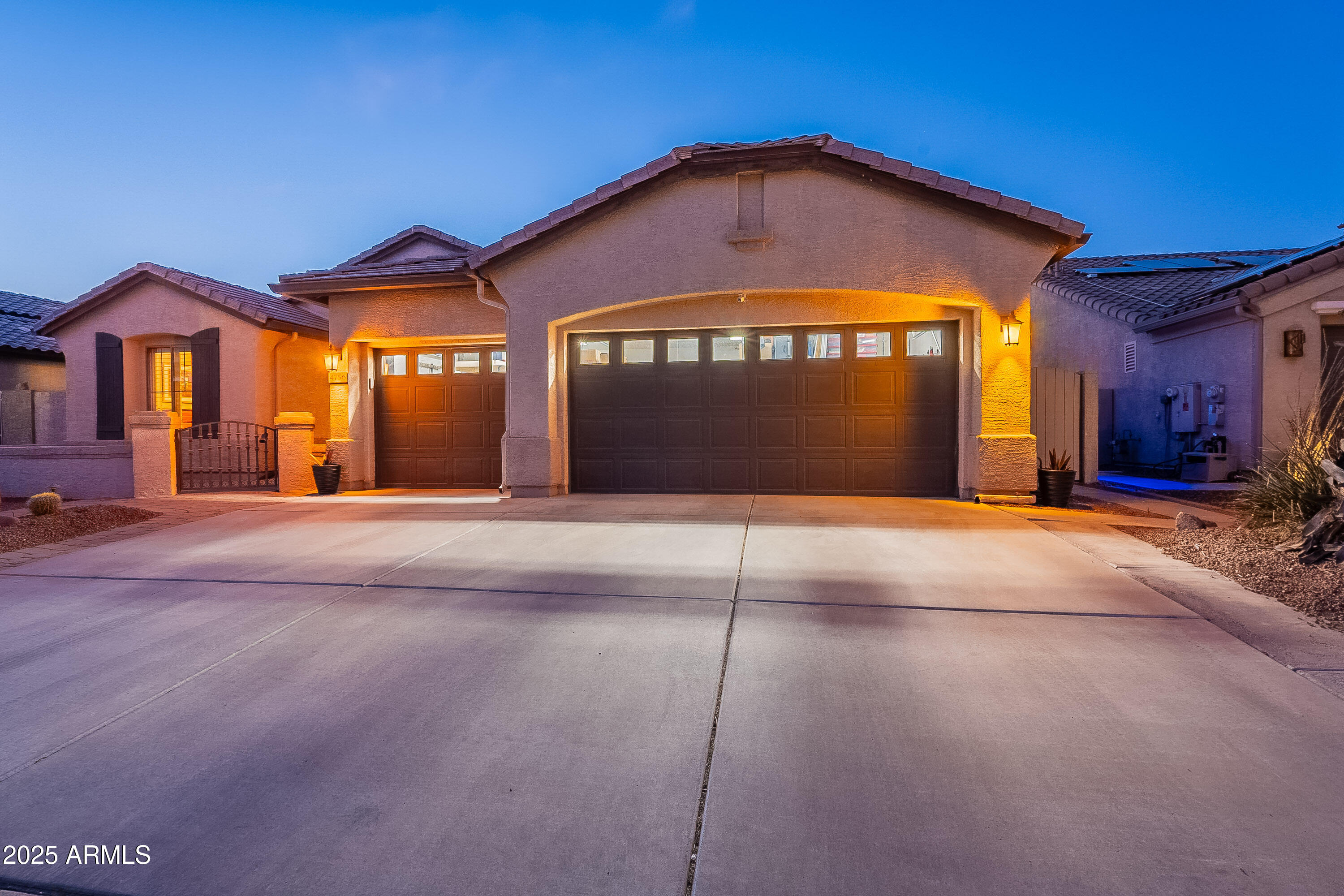 ROBSON RANCH - Residential
