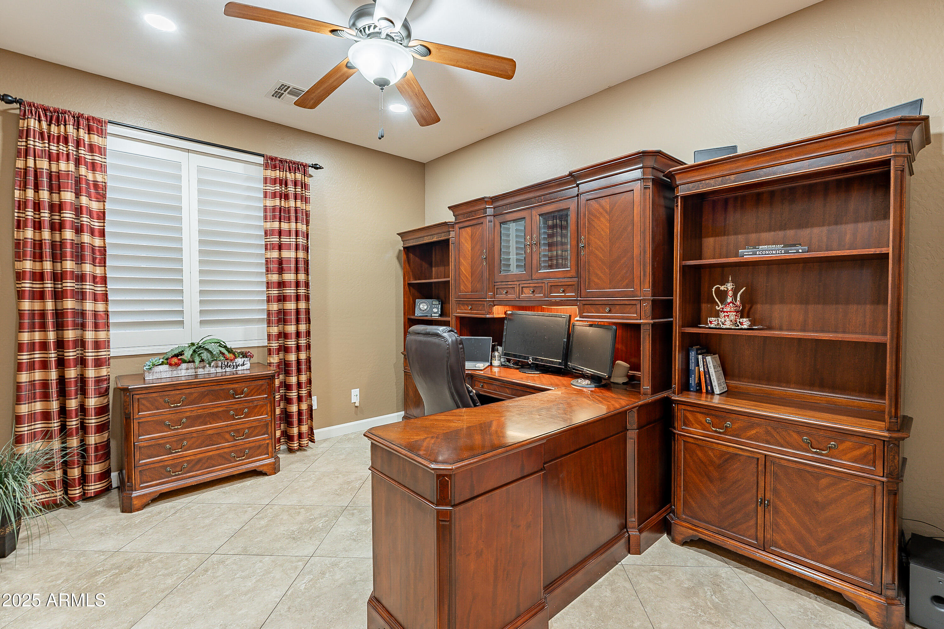 ROBSON RANCH - Residential