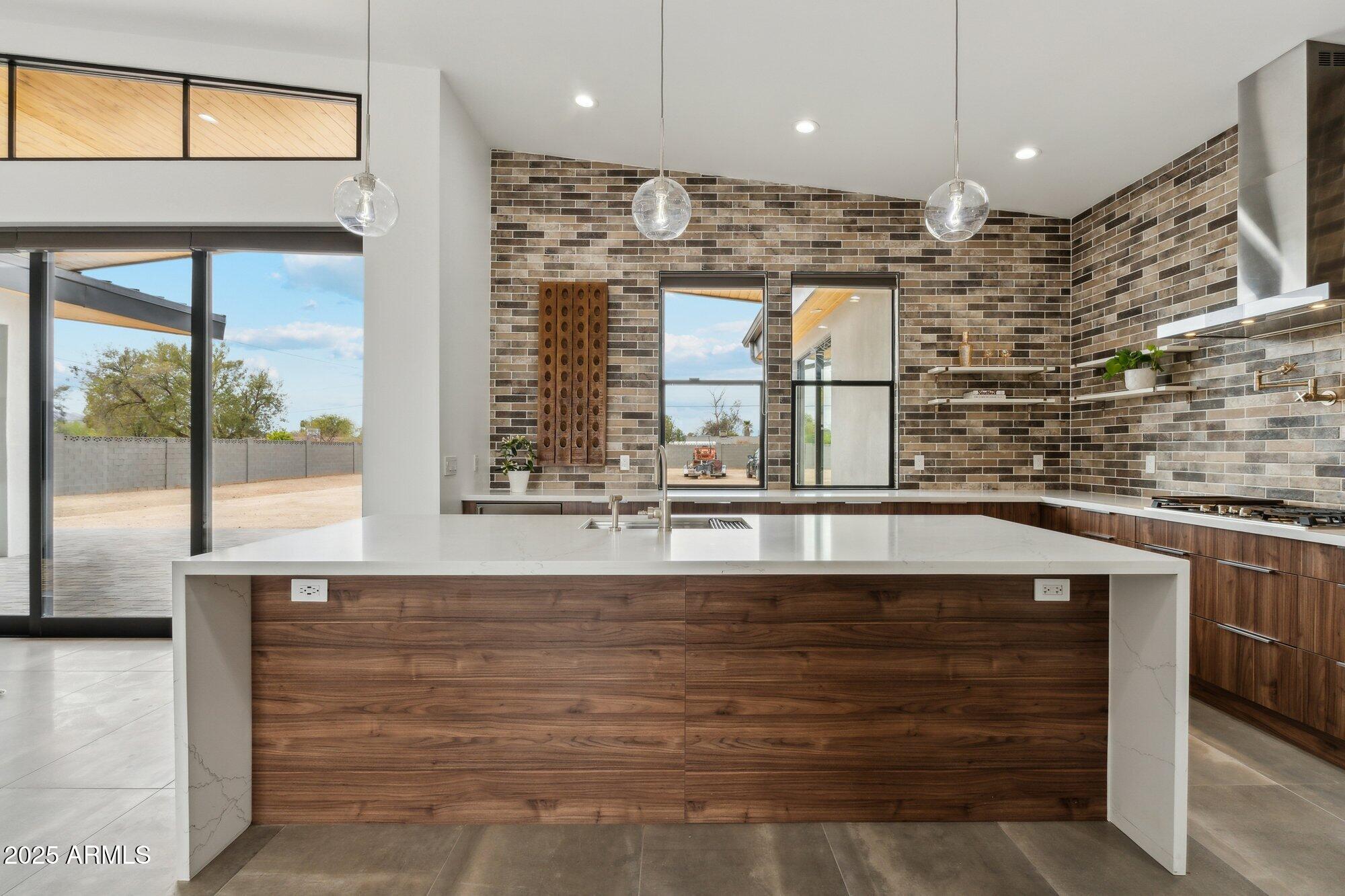 DESERT ESTATES 4 - Residential