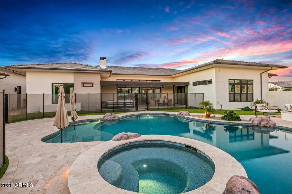 STONE CREST - Residential
