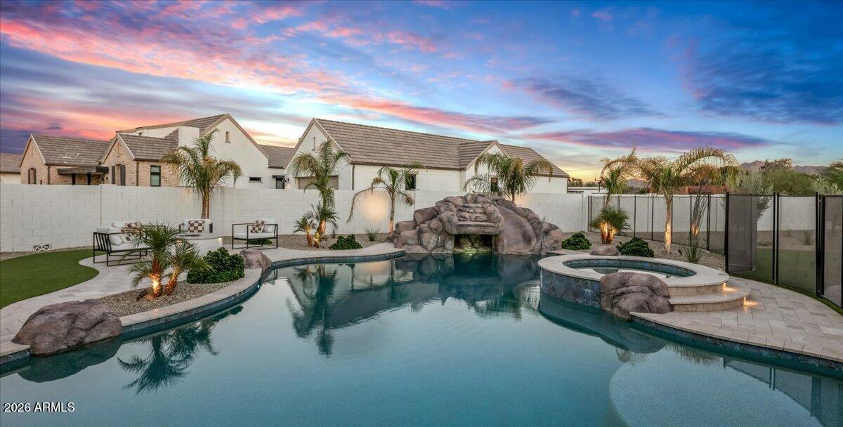 STONE CREST - Residential