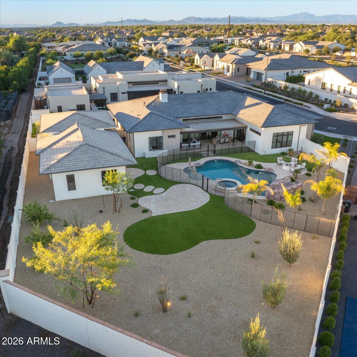 STONE CREST - Residential