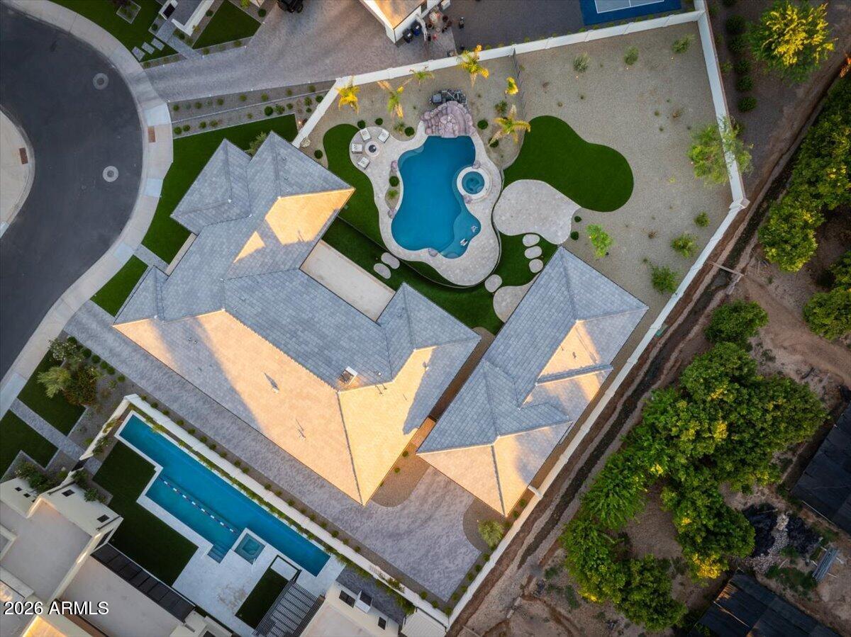 STONE CREST - Residential