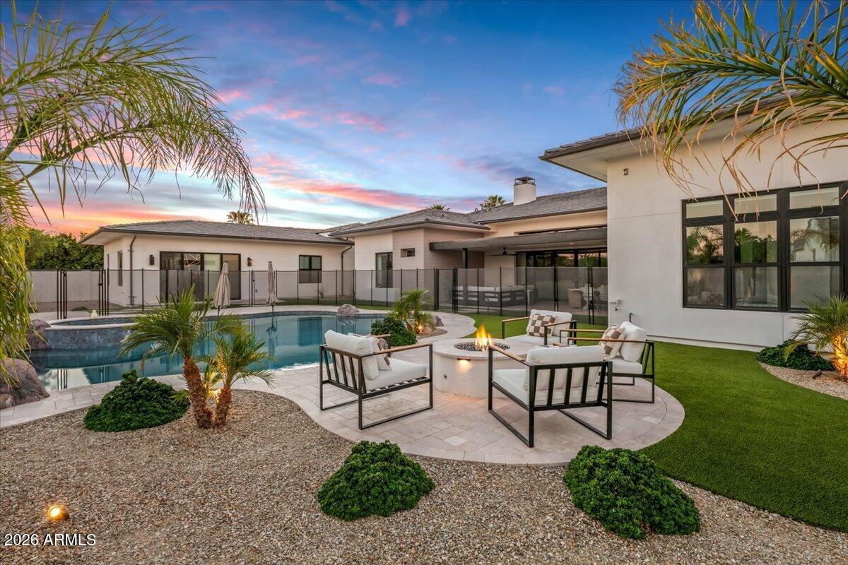 STONE CREST - Residential