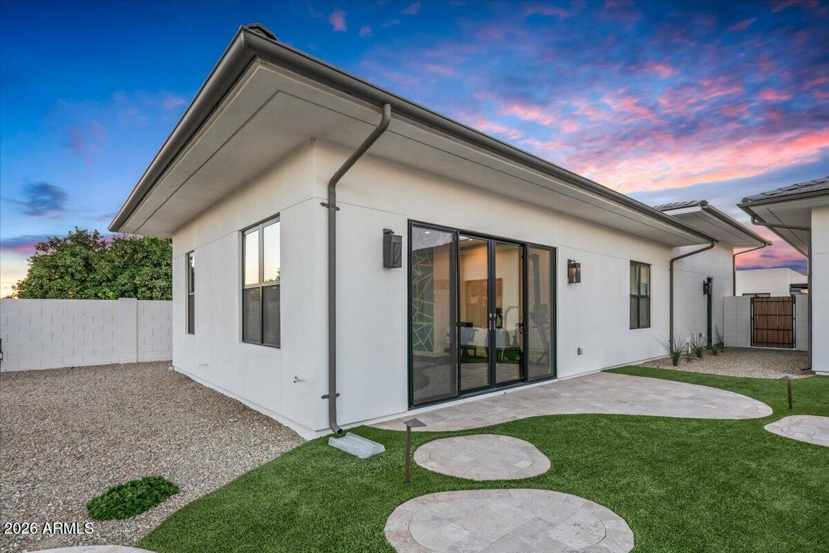 STONE CREST - Residential