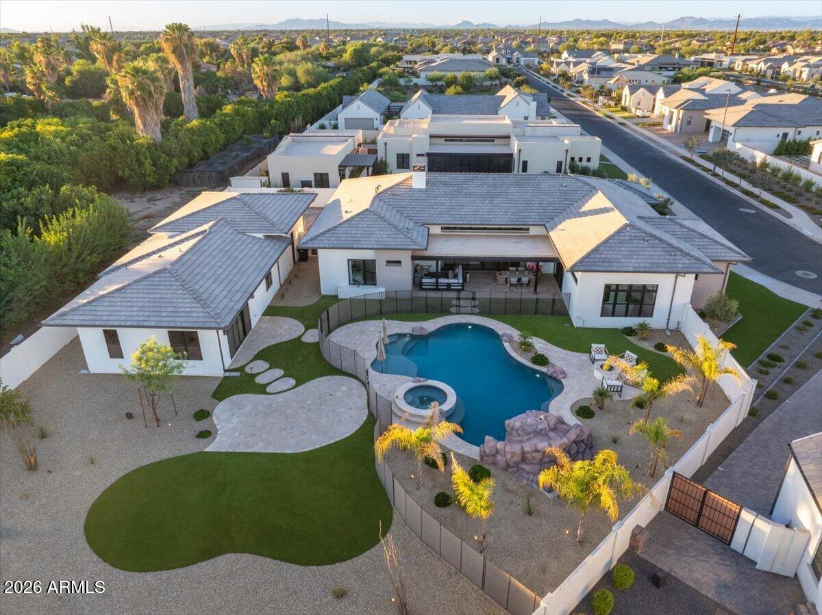 STONE CREST - Residential
