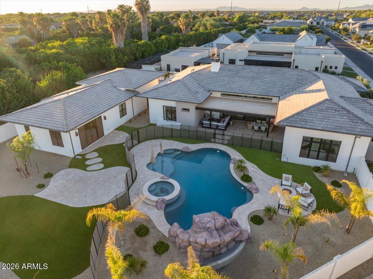 STONE CREST - Residential