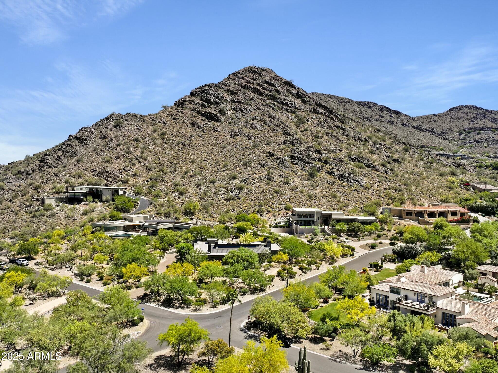 TURQUOISE HILLS - Residential