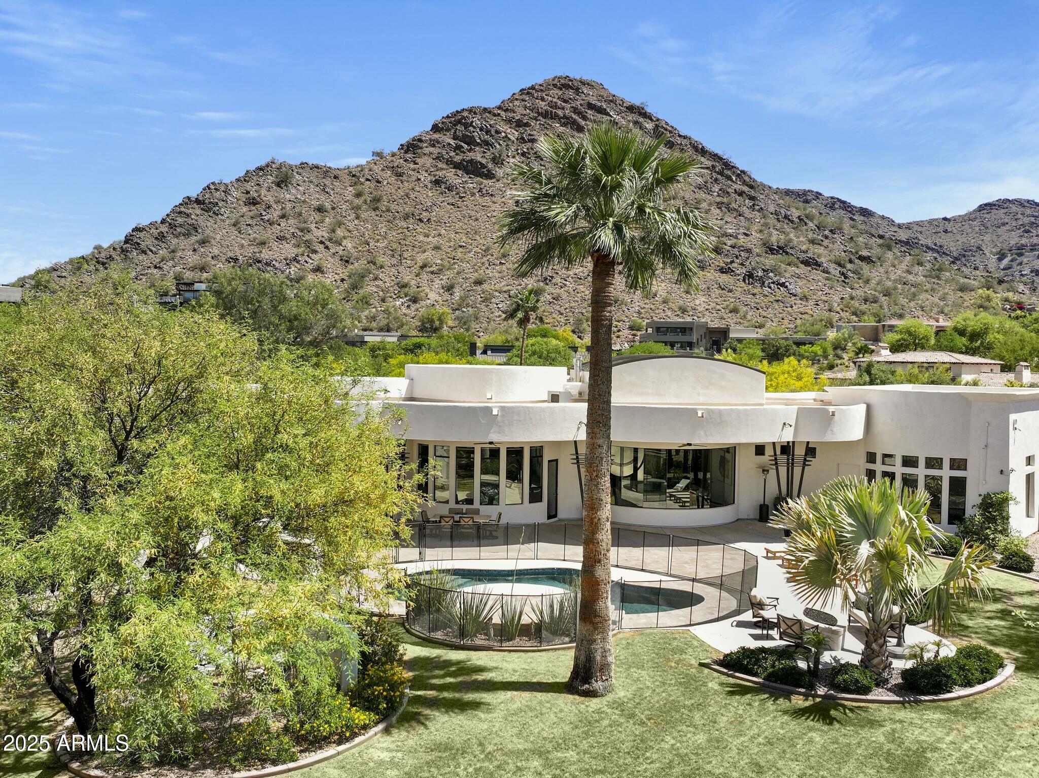 TURQUOISE HILLS - Residential