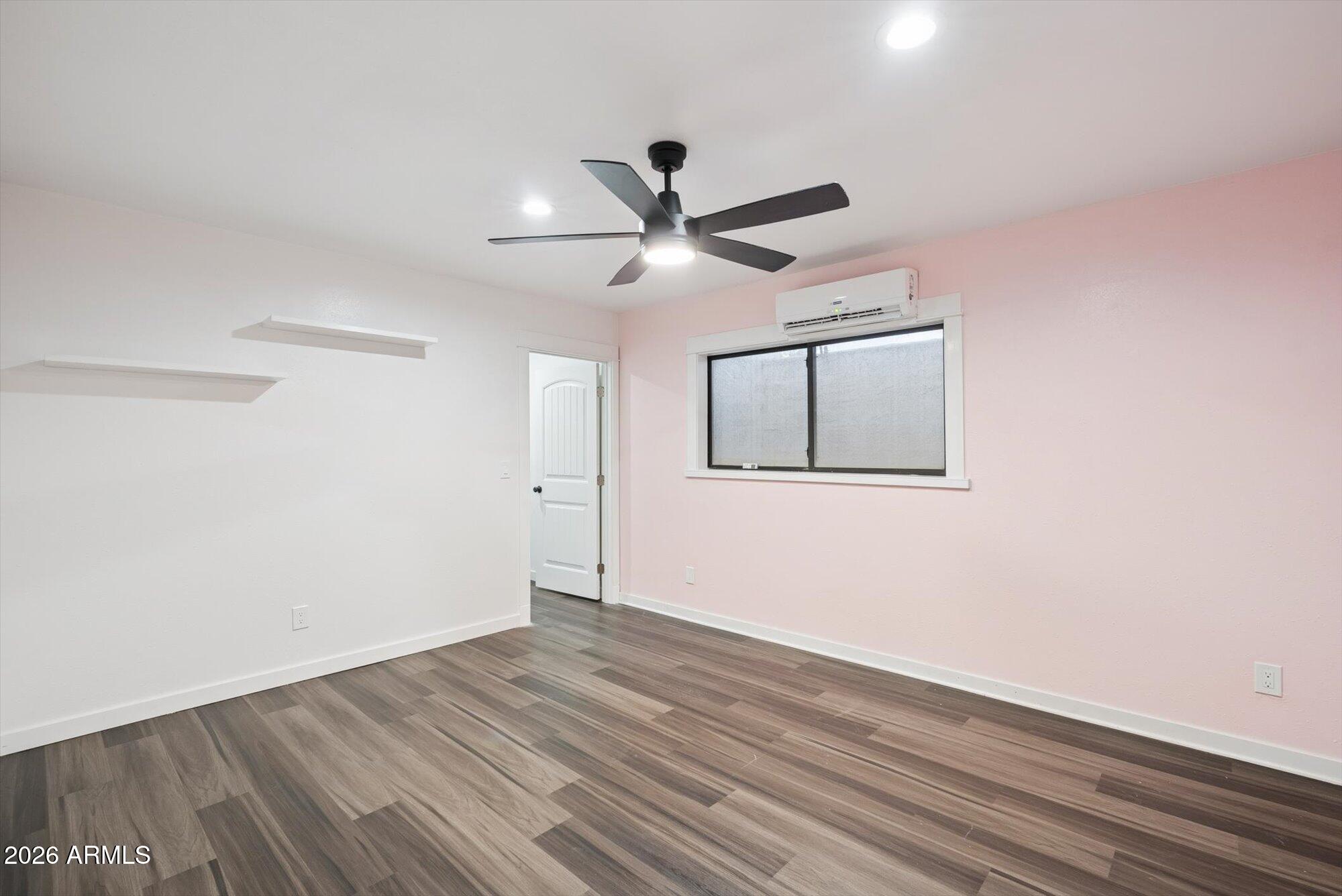 S18 T5S R6E - Residential