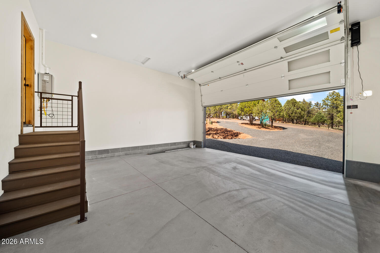 PINE MEADOWS COUNTRY CLUB ESTATES - Residential