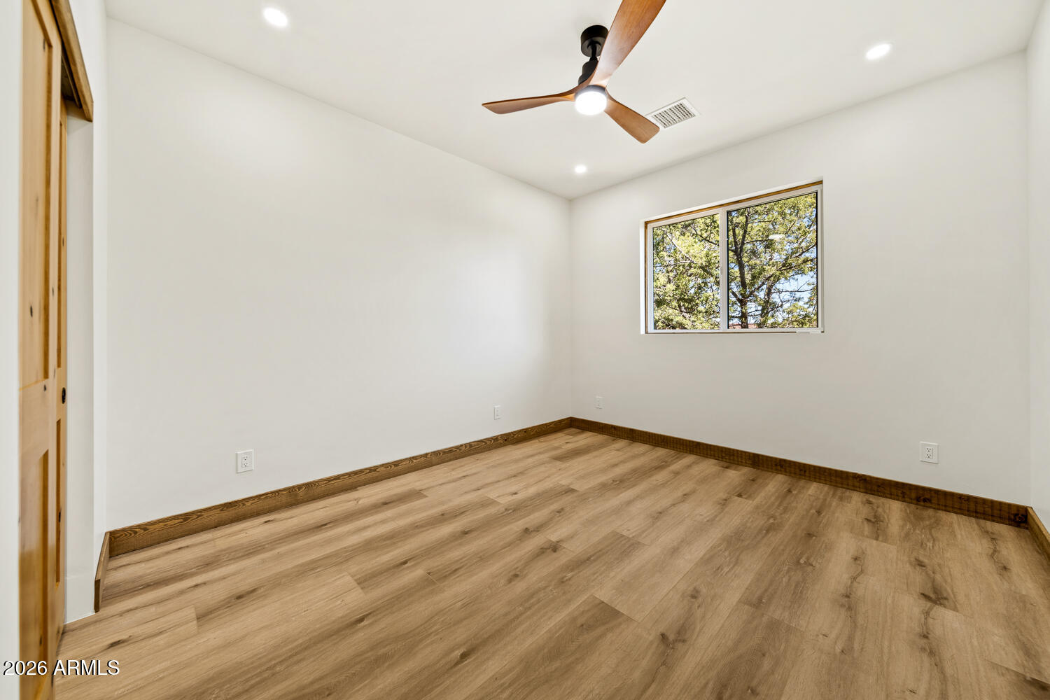 PINE MEADOWS COUNTRY CLUB ESTATES - Residential