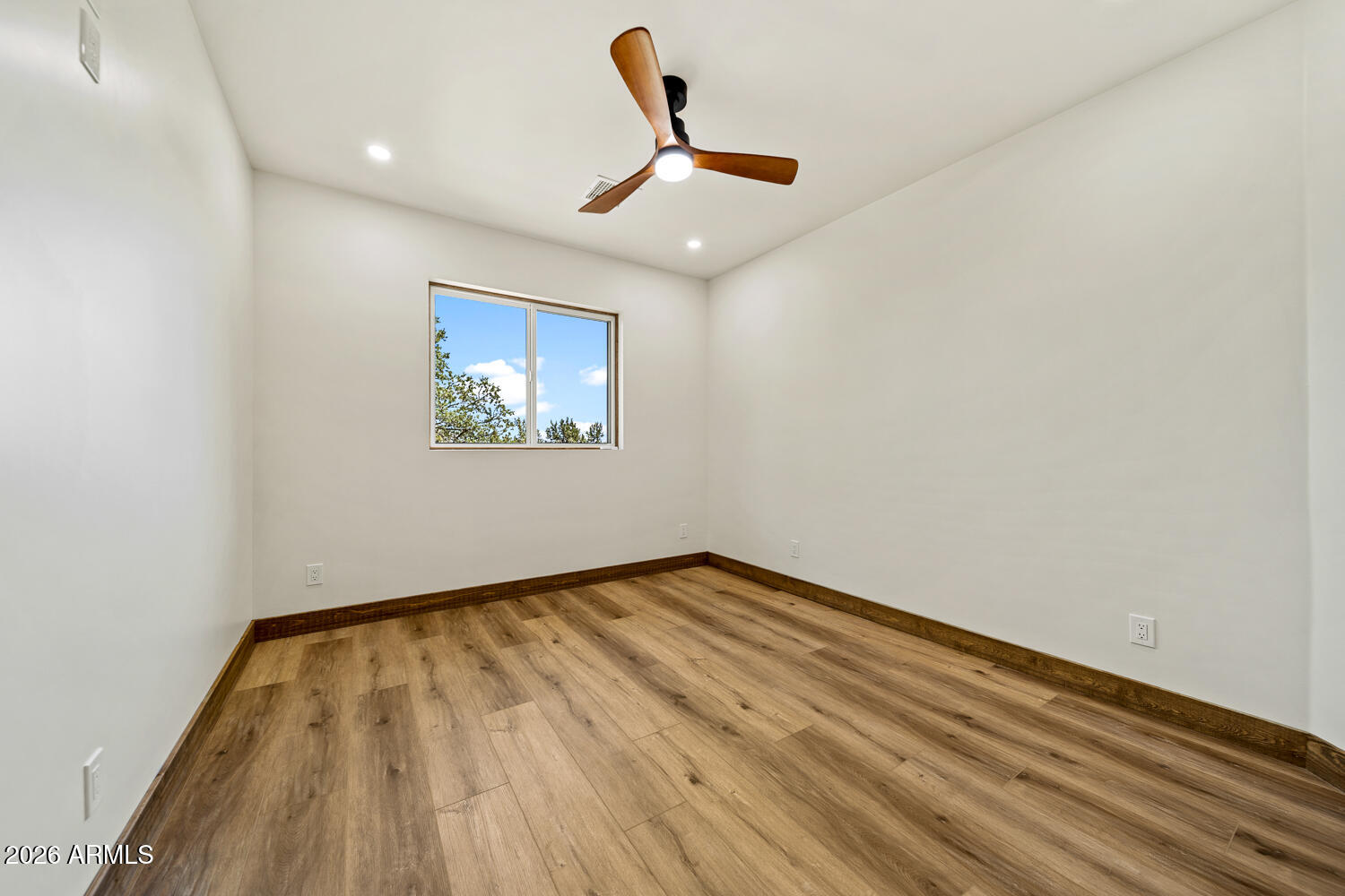 PINE MEADOWS COUNTRY CLUB ESTATES - Residential