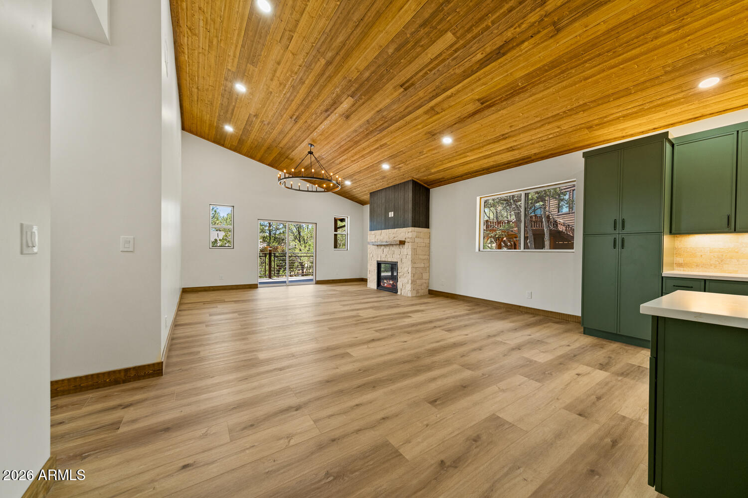 PINE MEADOWS COUNTRY CLUB ESTATES - Residential