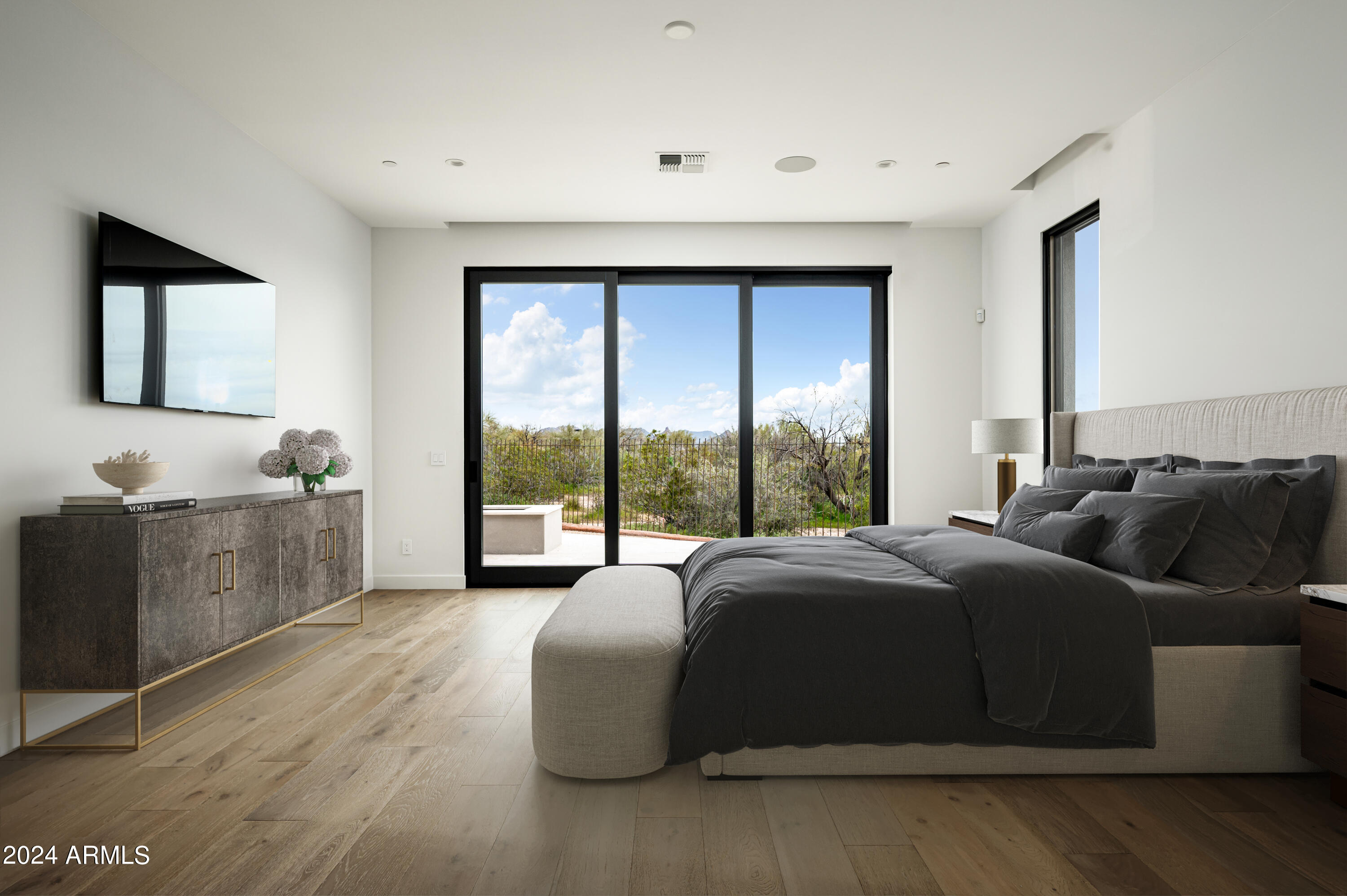 WHISPER ROCK - Residential