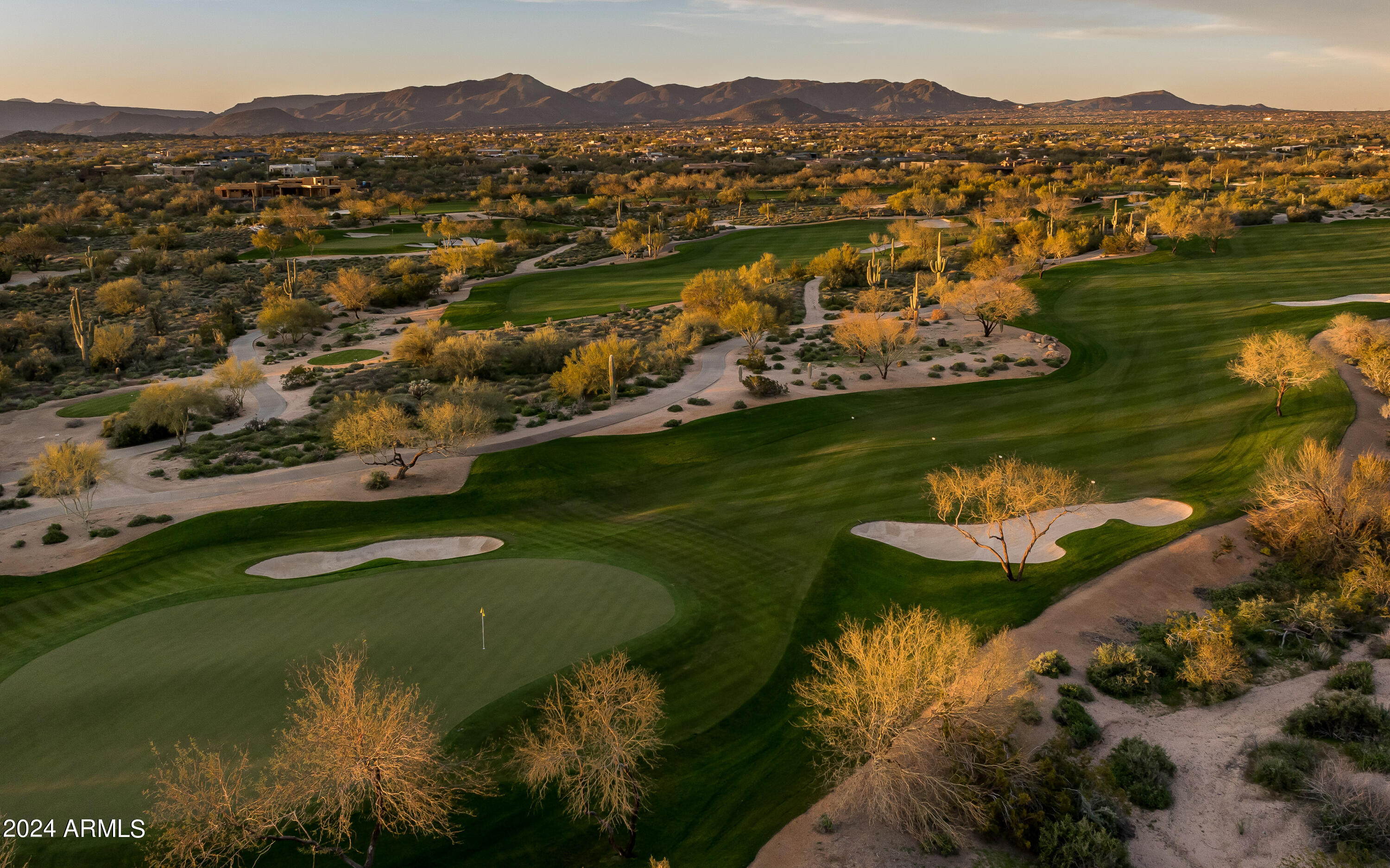WHISPER ROCK - Residential
