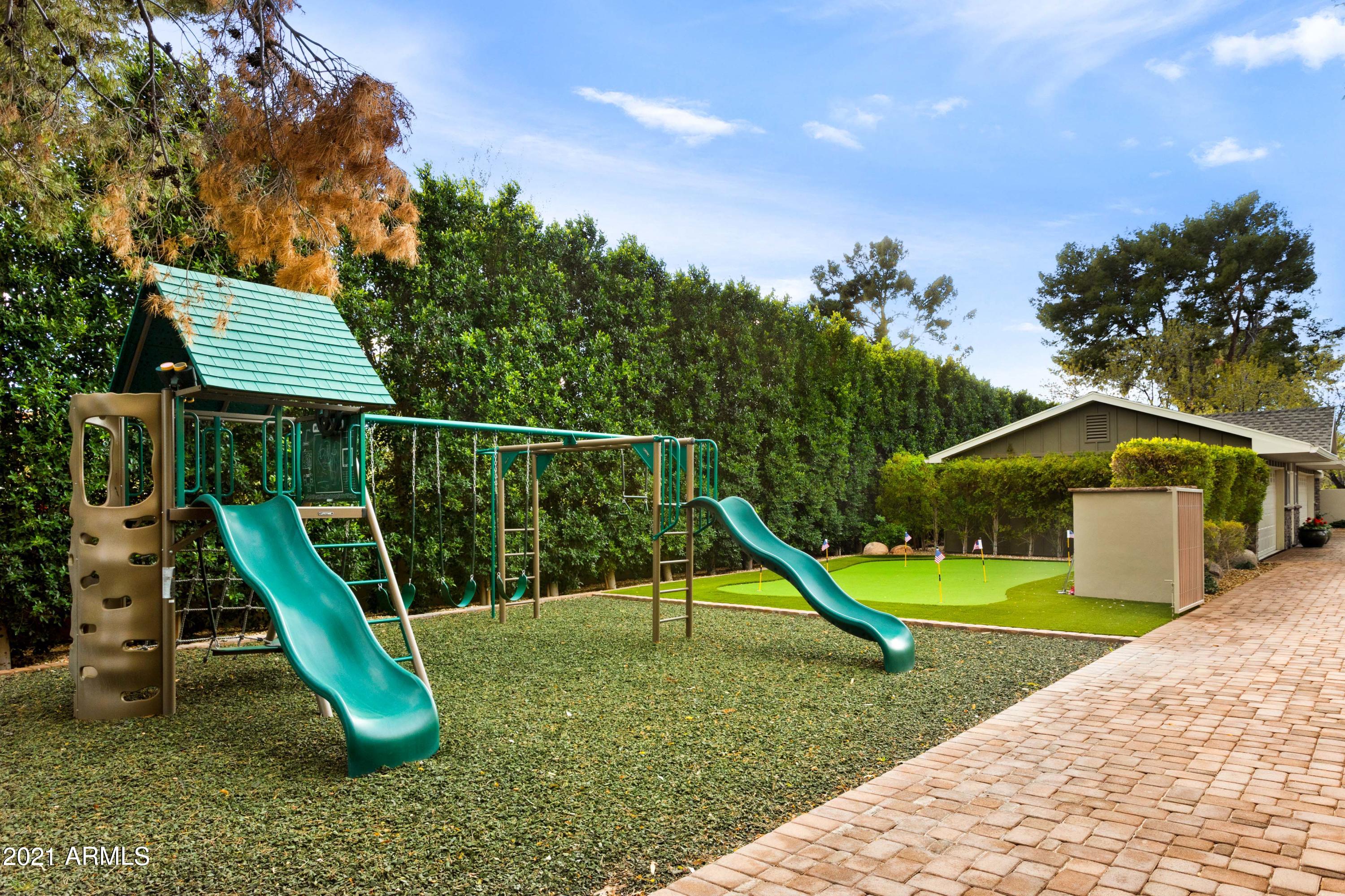 HACIENDA ALLENADA - Residential