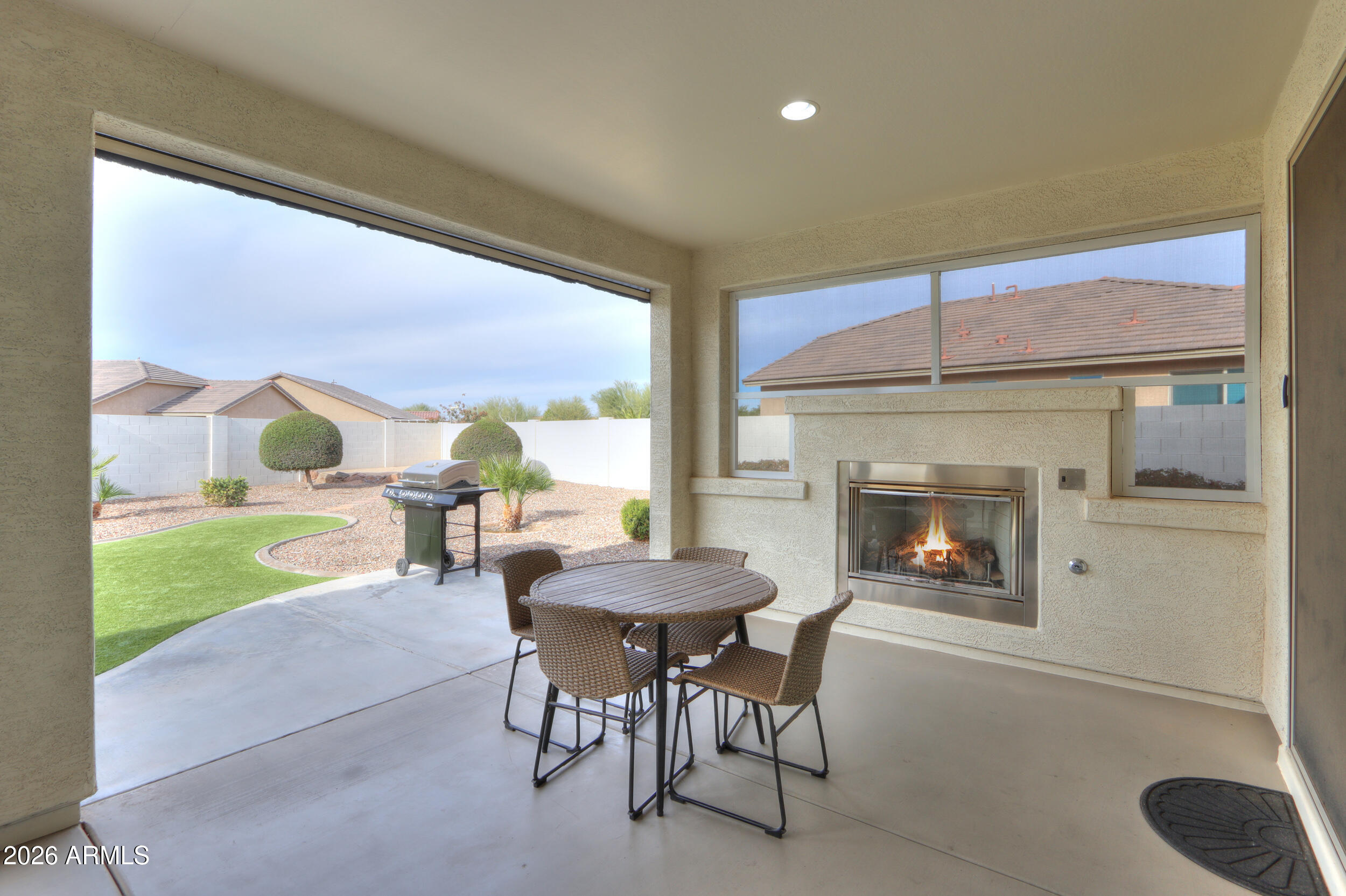 ROBSON RANCH - Residential