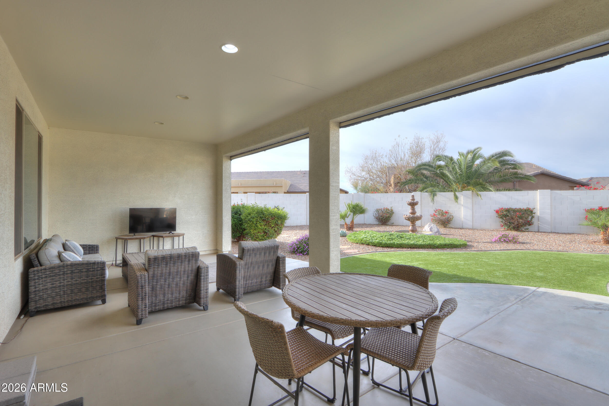 ROBSON RANCH - Residential