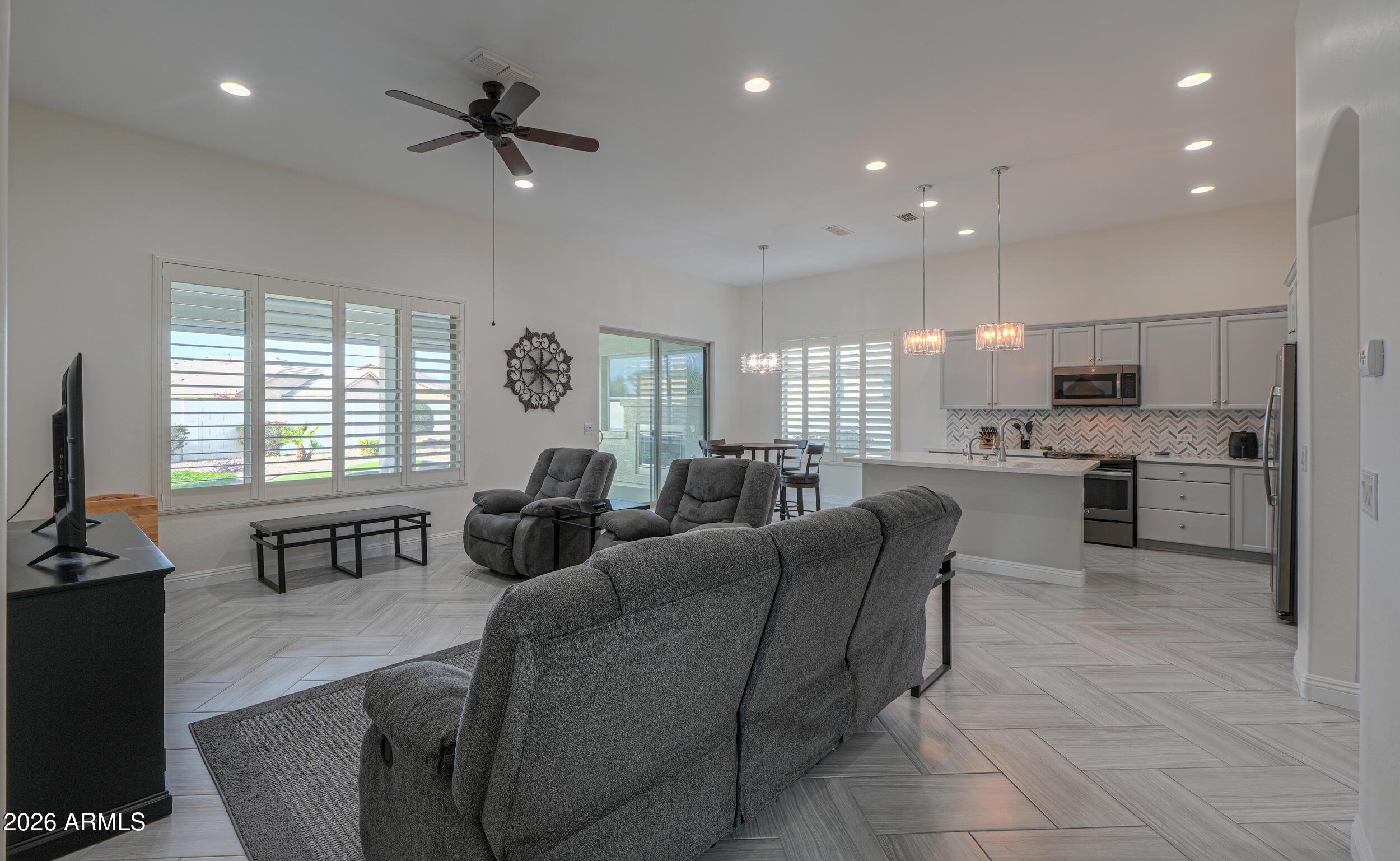 ROBSON RANCH - Residential