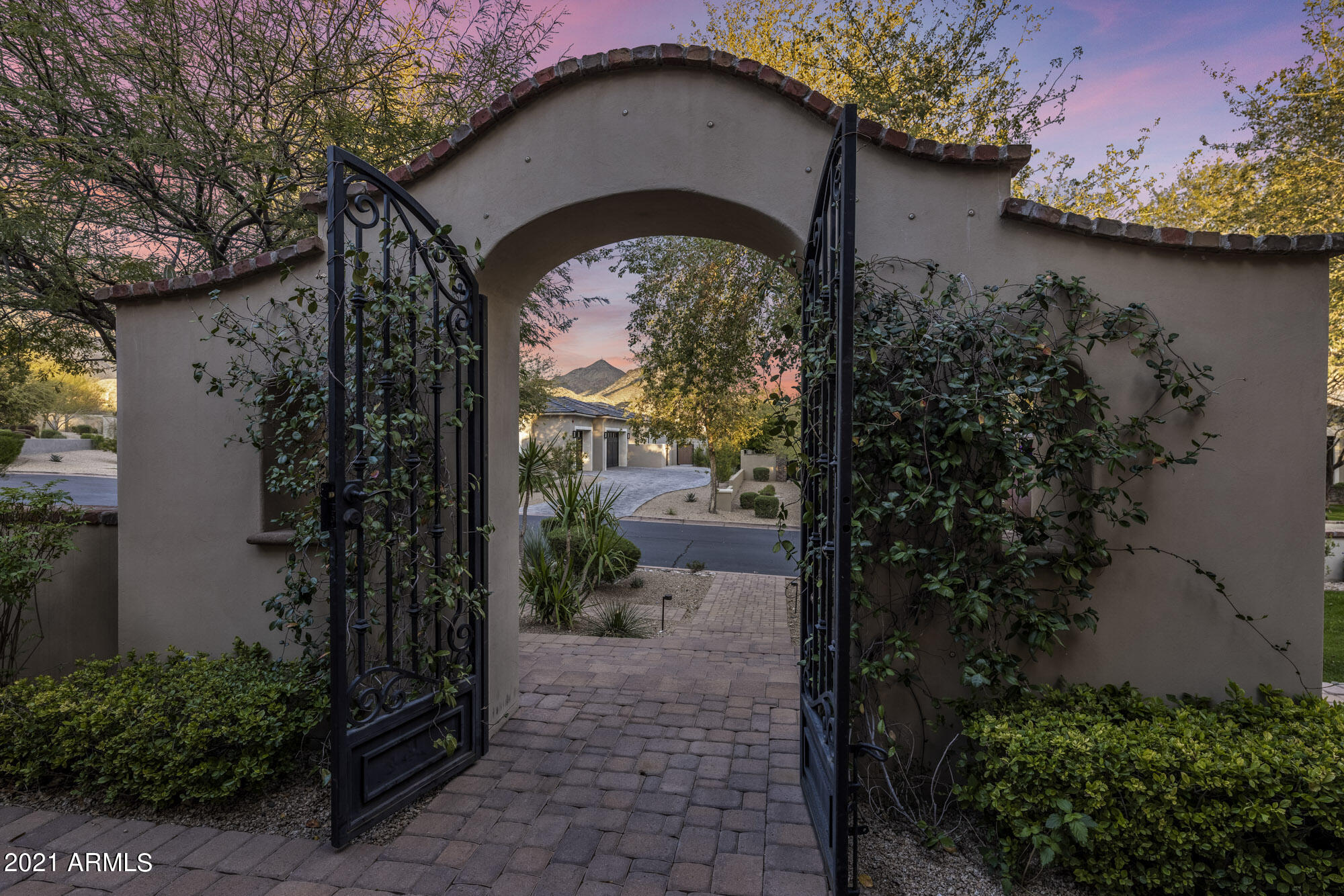 SILVERLEAF - Residential