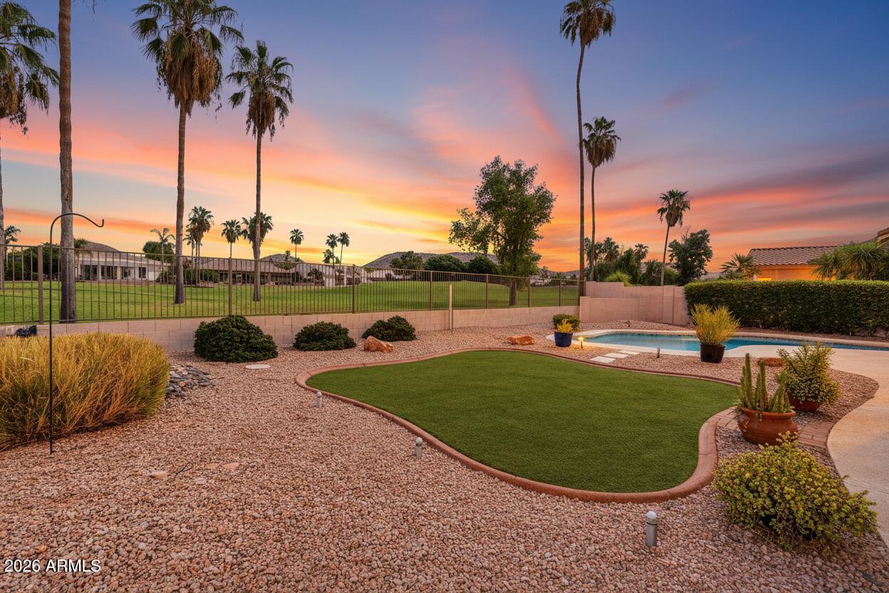 ARROWHEAD CAMELOT VIEWS - Residential