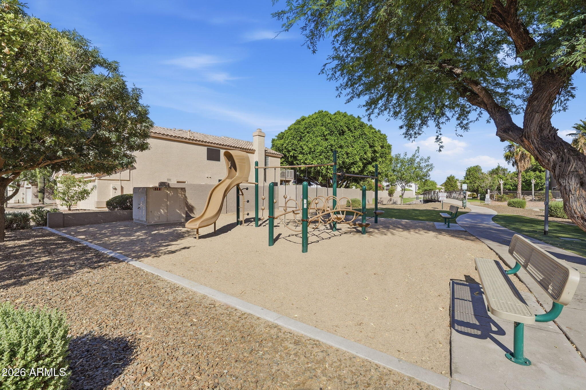 ARROWHEAD CAMELOT VIEWS - Residential