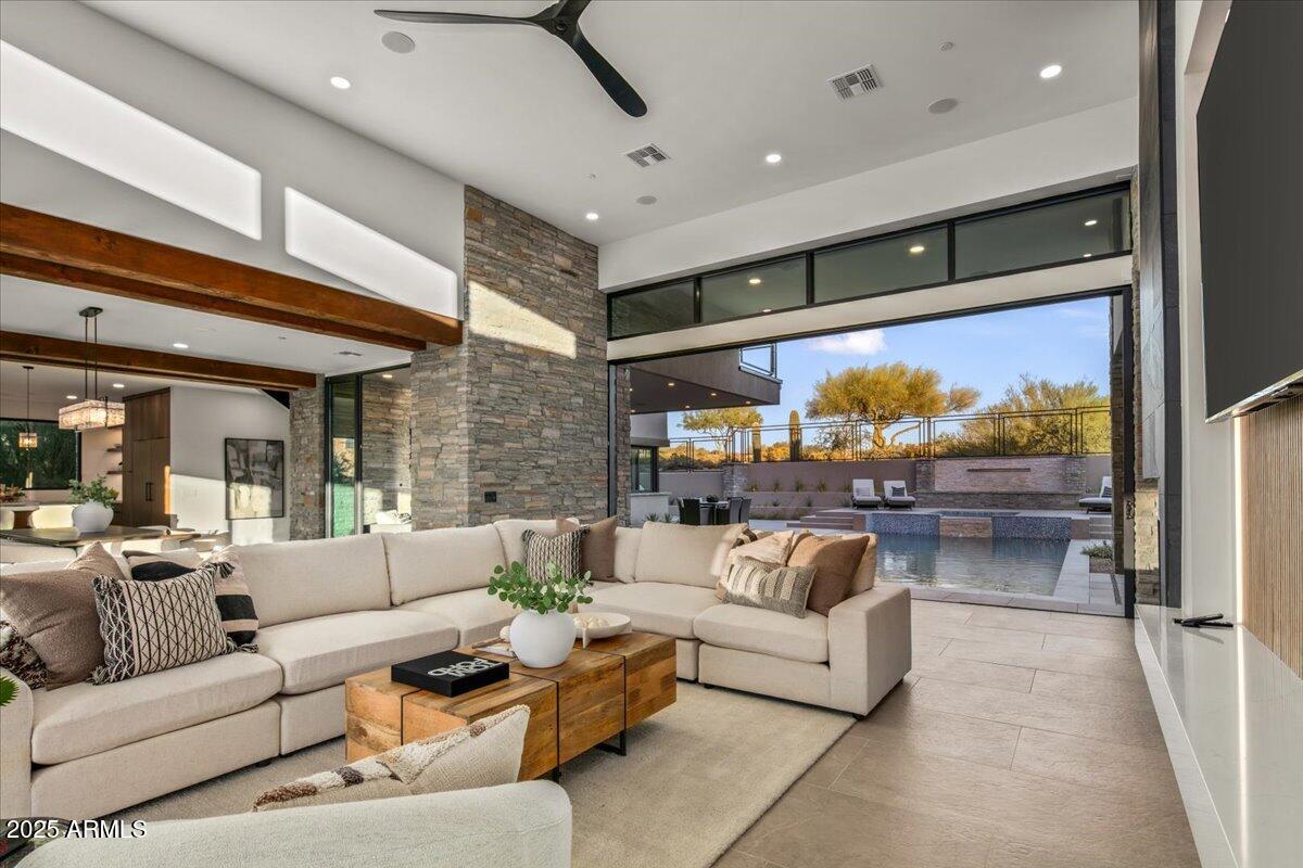 MIRABEL CLUB - Residential