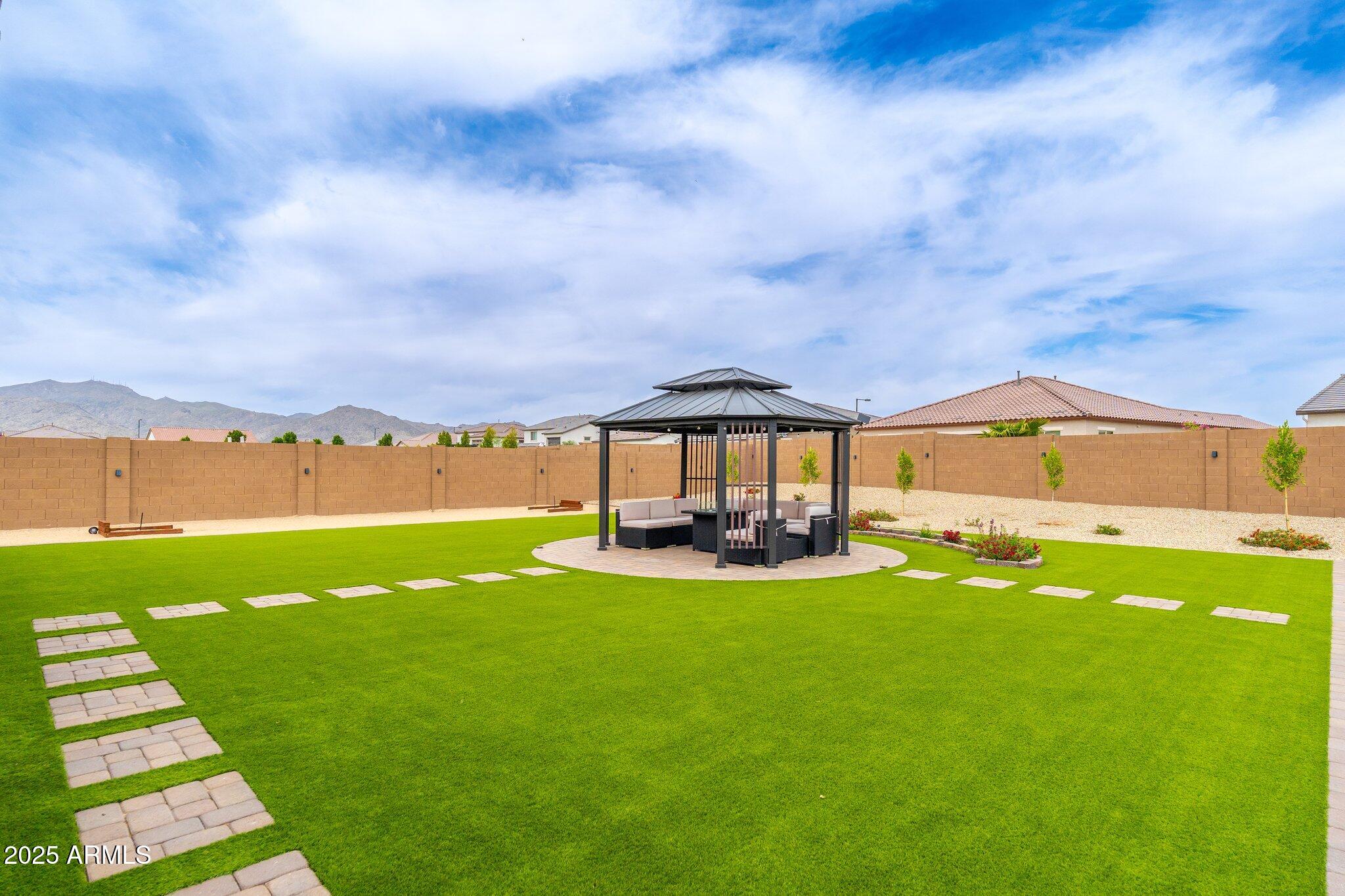 WHITE TANK FOOTHILLS PARCEL 16 - Residential