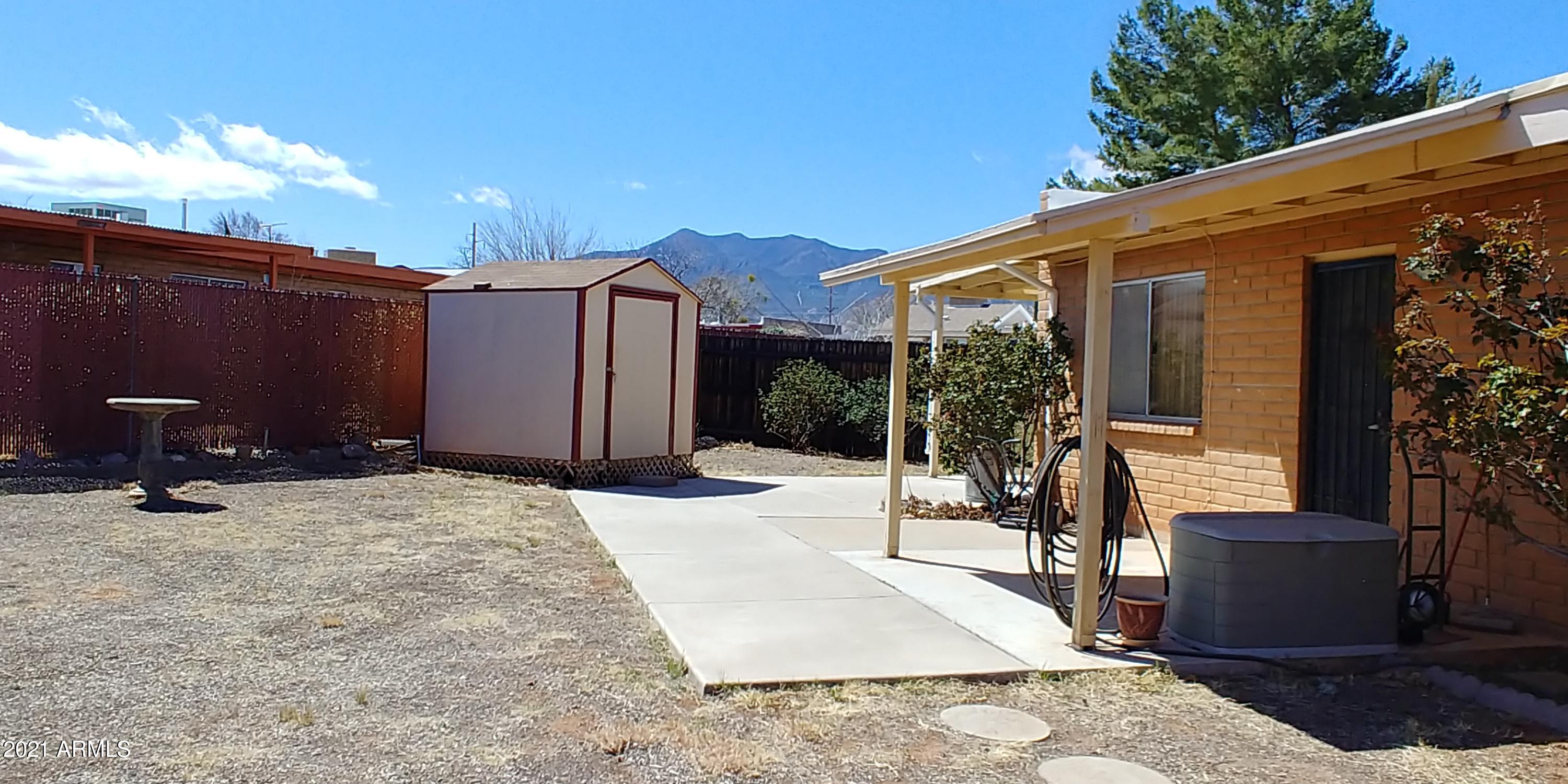 THE MEADOWS - Residential