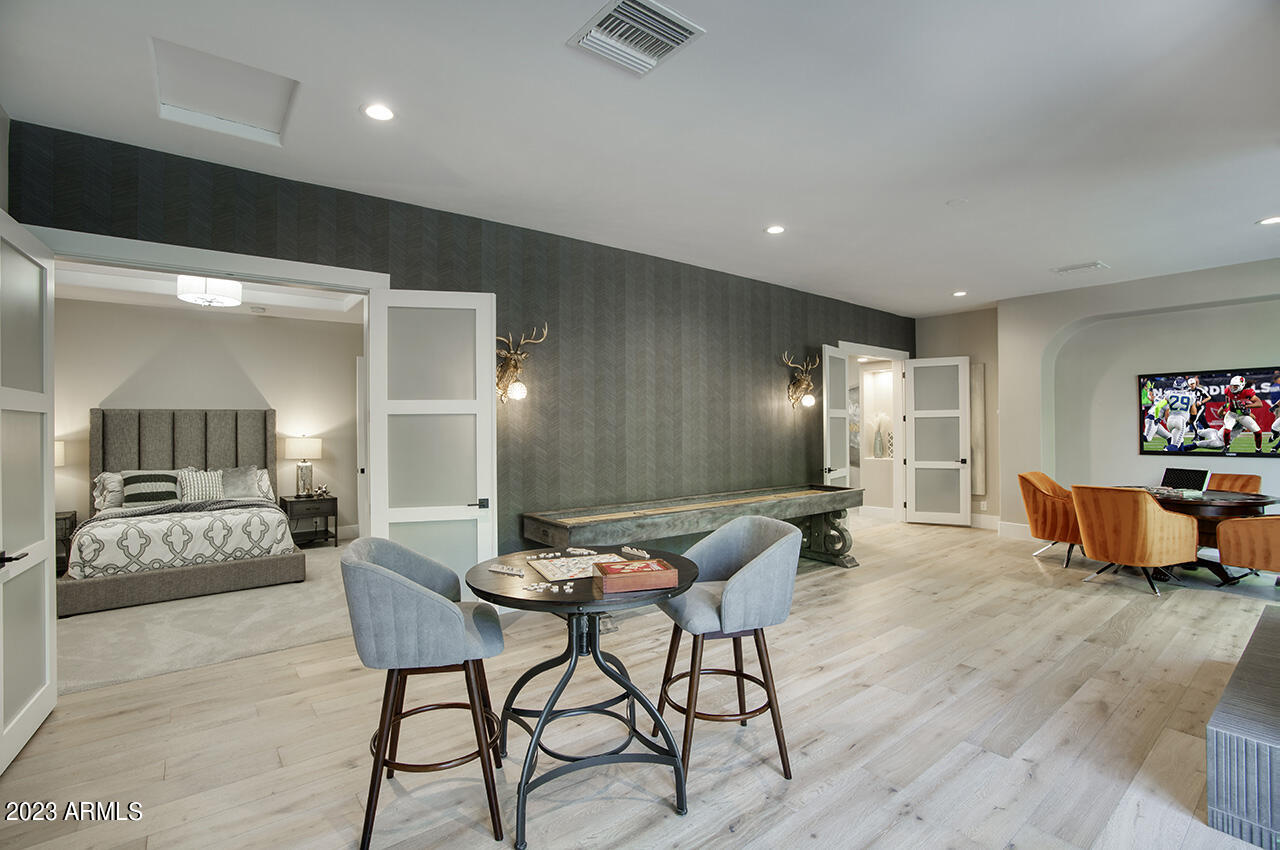 SANCTUARY - Residential