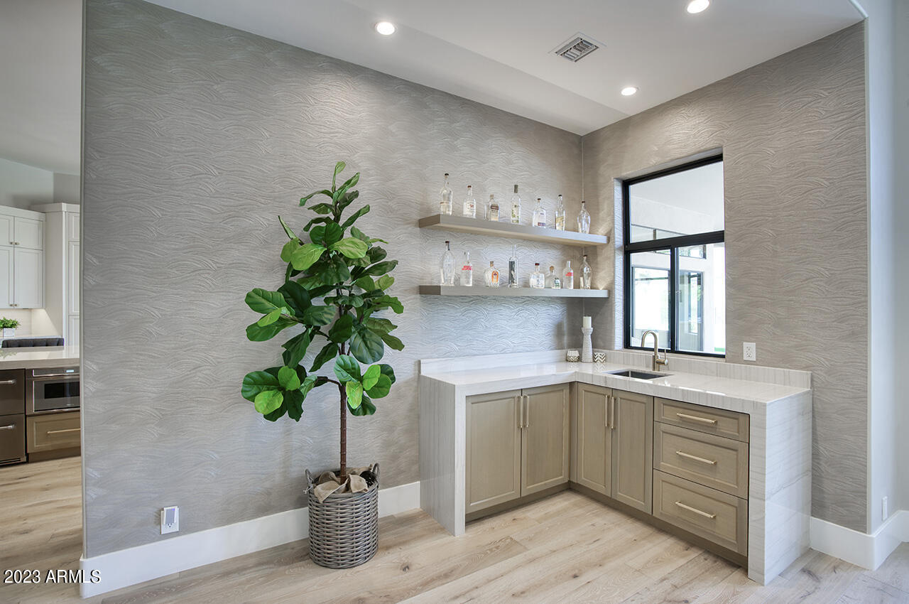 SANCTUARY - Residential