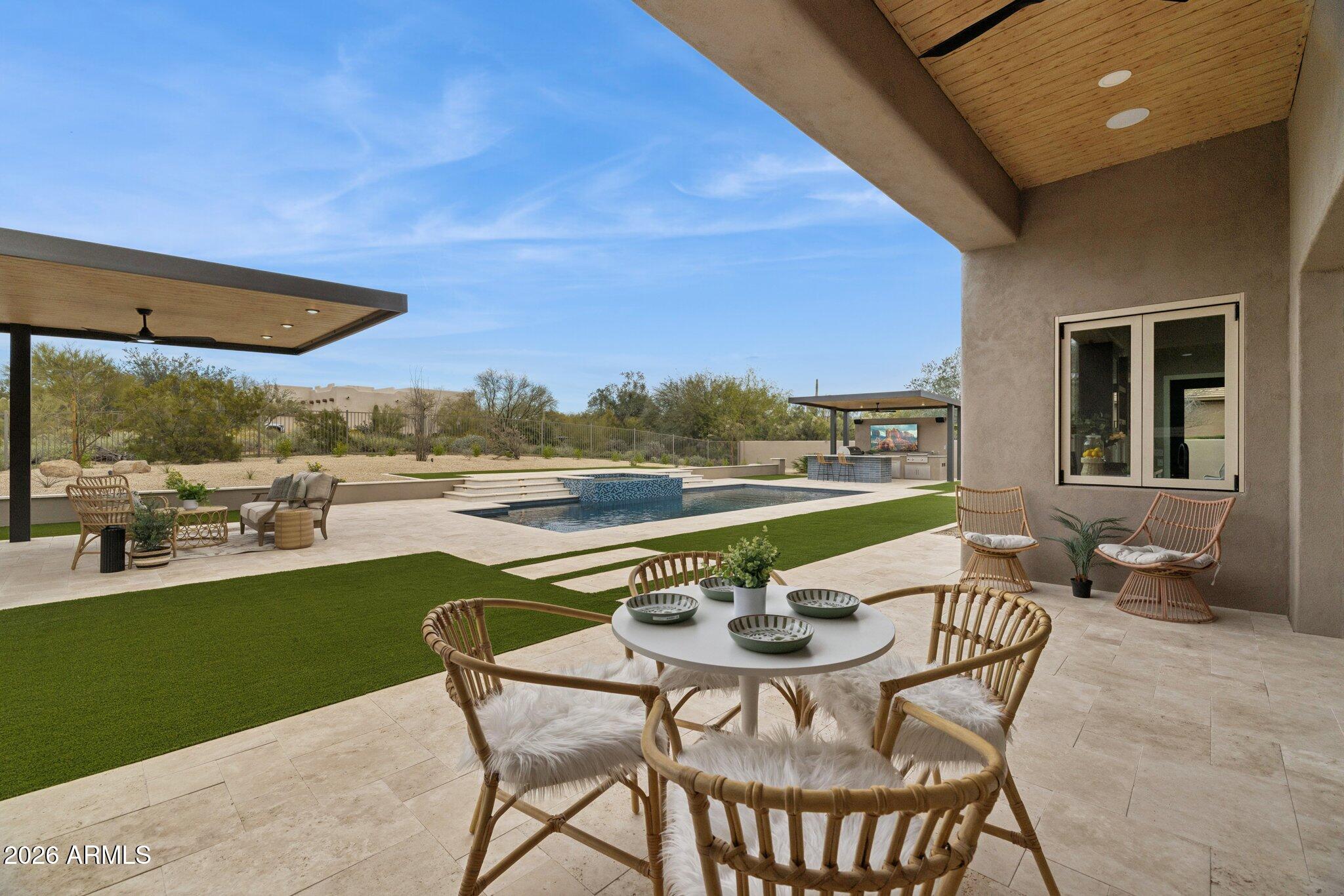 SAGUARO HIGHLANDS - Residential