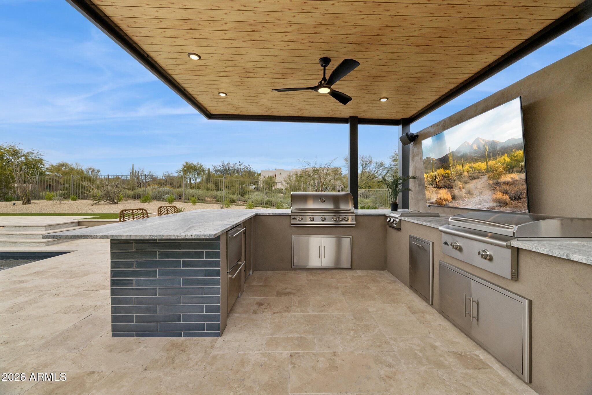 SAGUARO HIGHLANDS - Residential