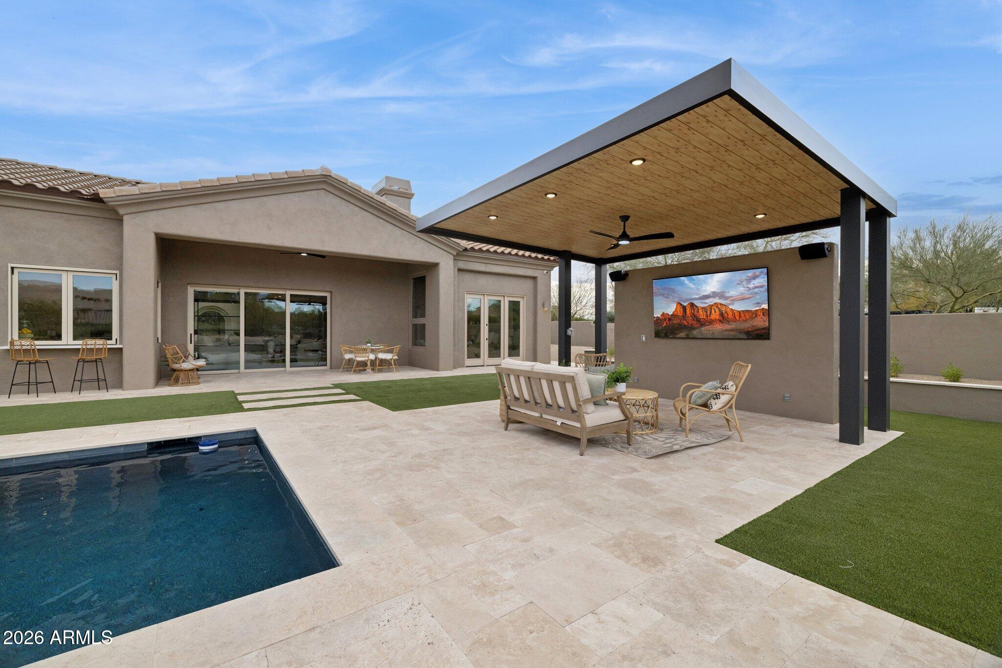 SAGUARO HIGHLANDS - Residential