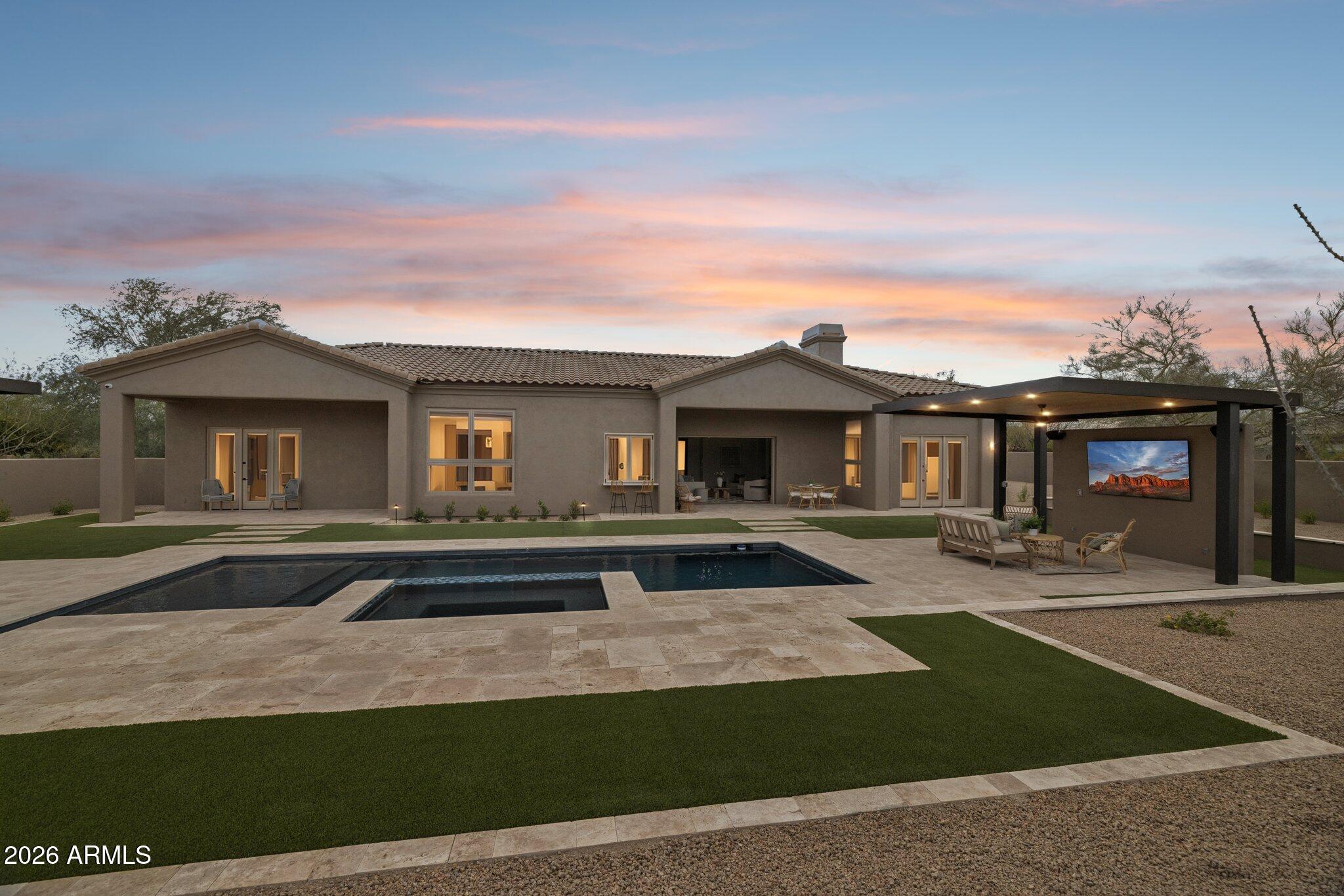 SAGUARO HIGHLANDS - Residential