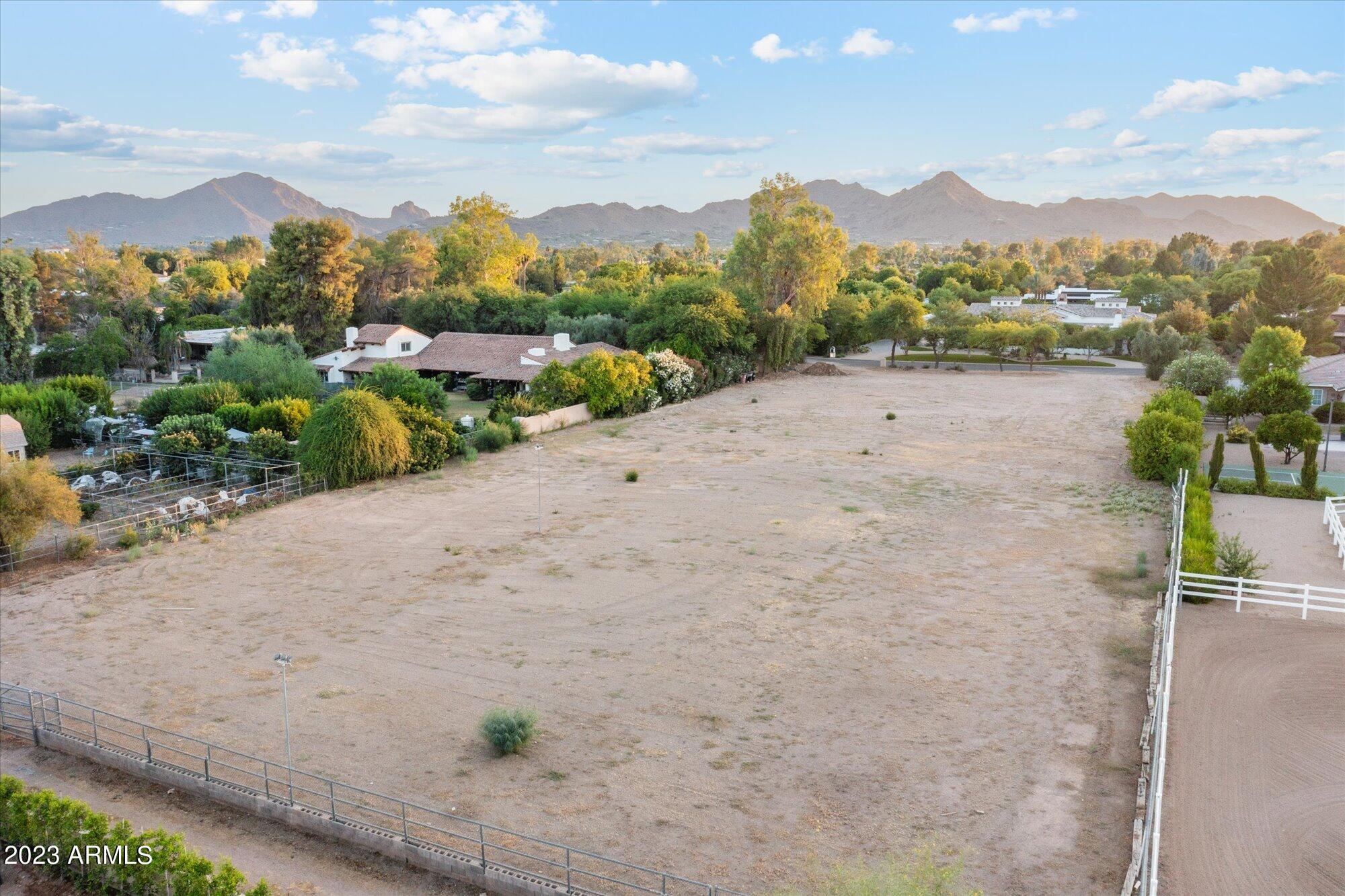 Paradise Valley Farms - Land