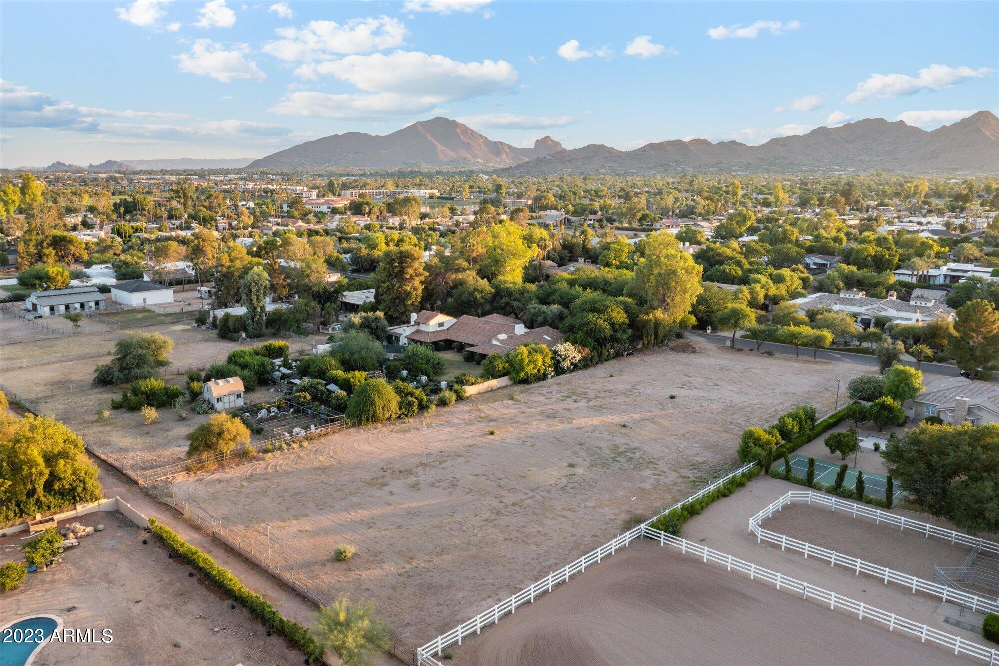 Paradise Valley Farms - Land