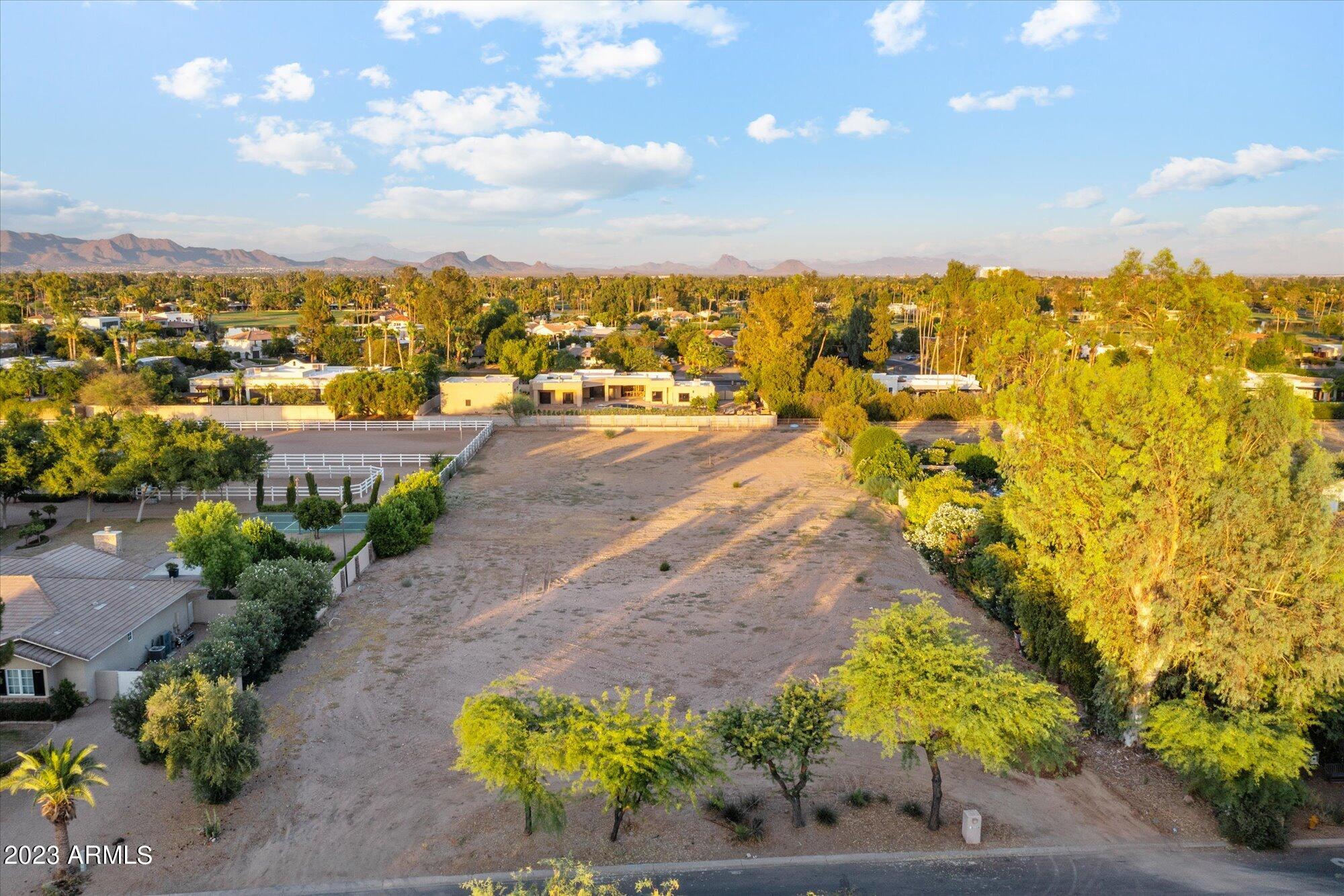 Paradise Valley Farms - Land